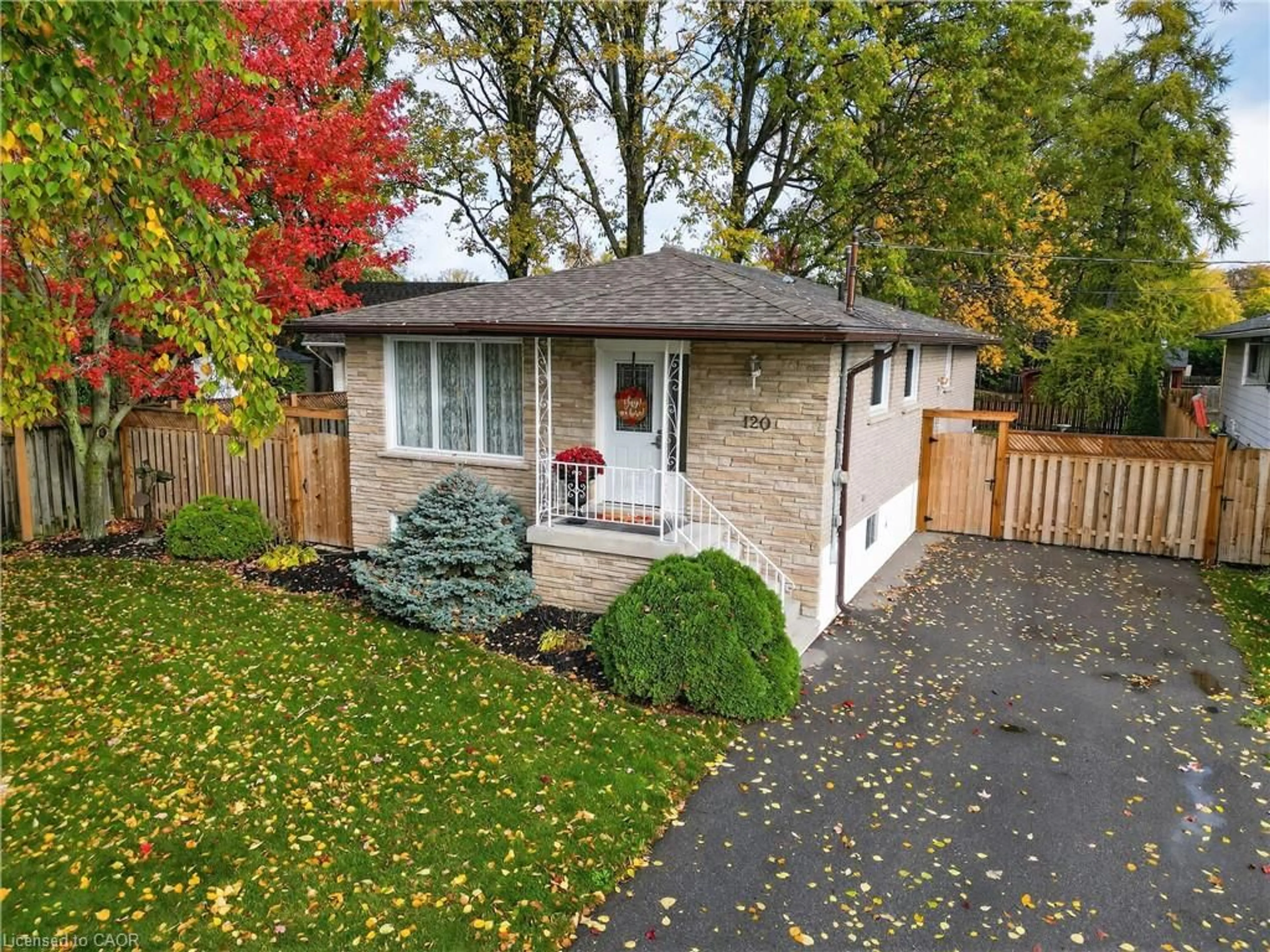 Unknown for 120 Kinross St, Caledonia Ontario N3W 1K1
