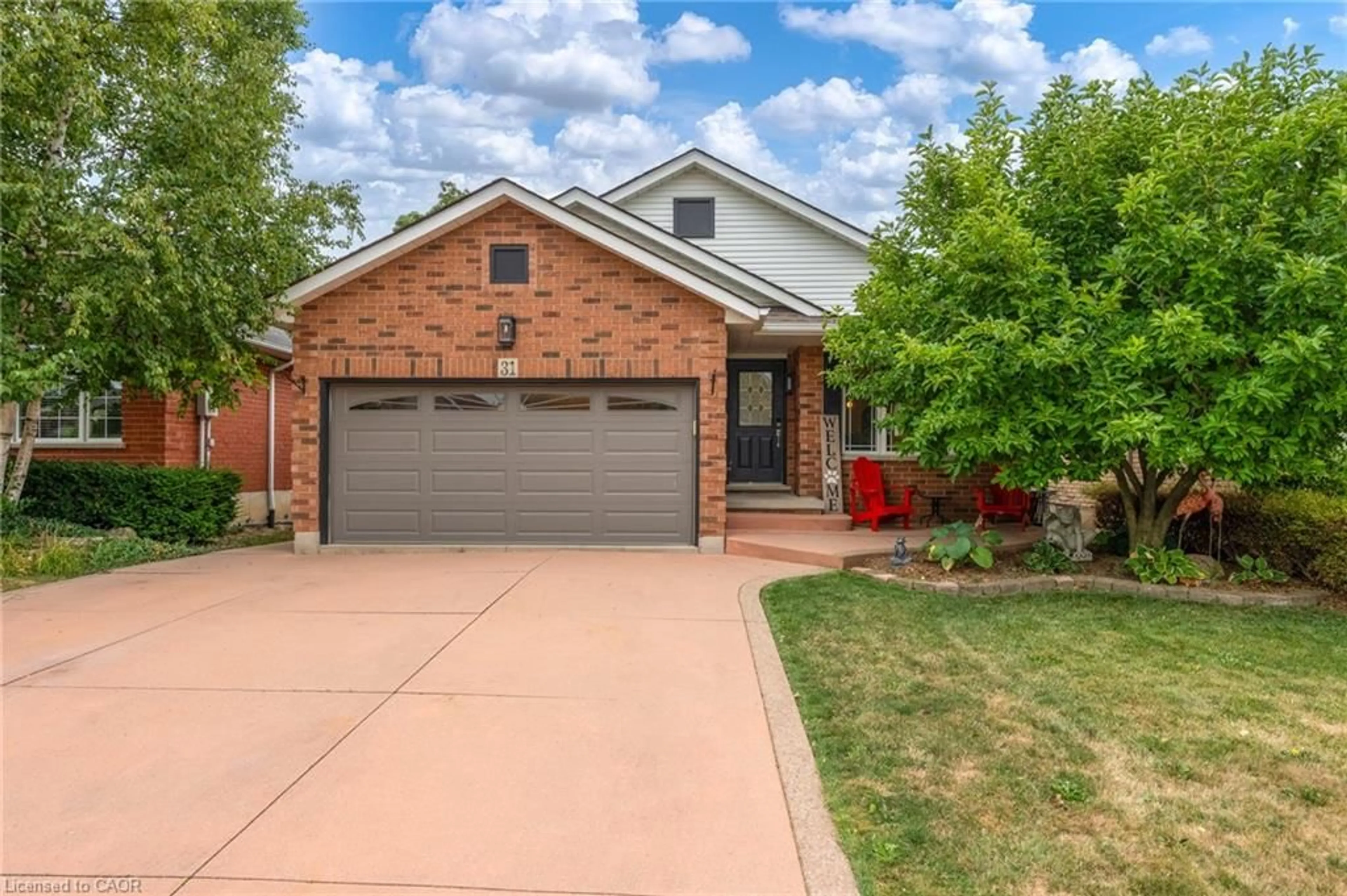 Home with brick exterior material, street for 31 Bolzano Crt, Hamilton Ontario L8W 3W7