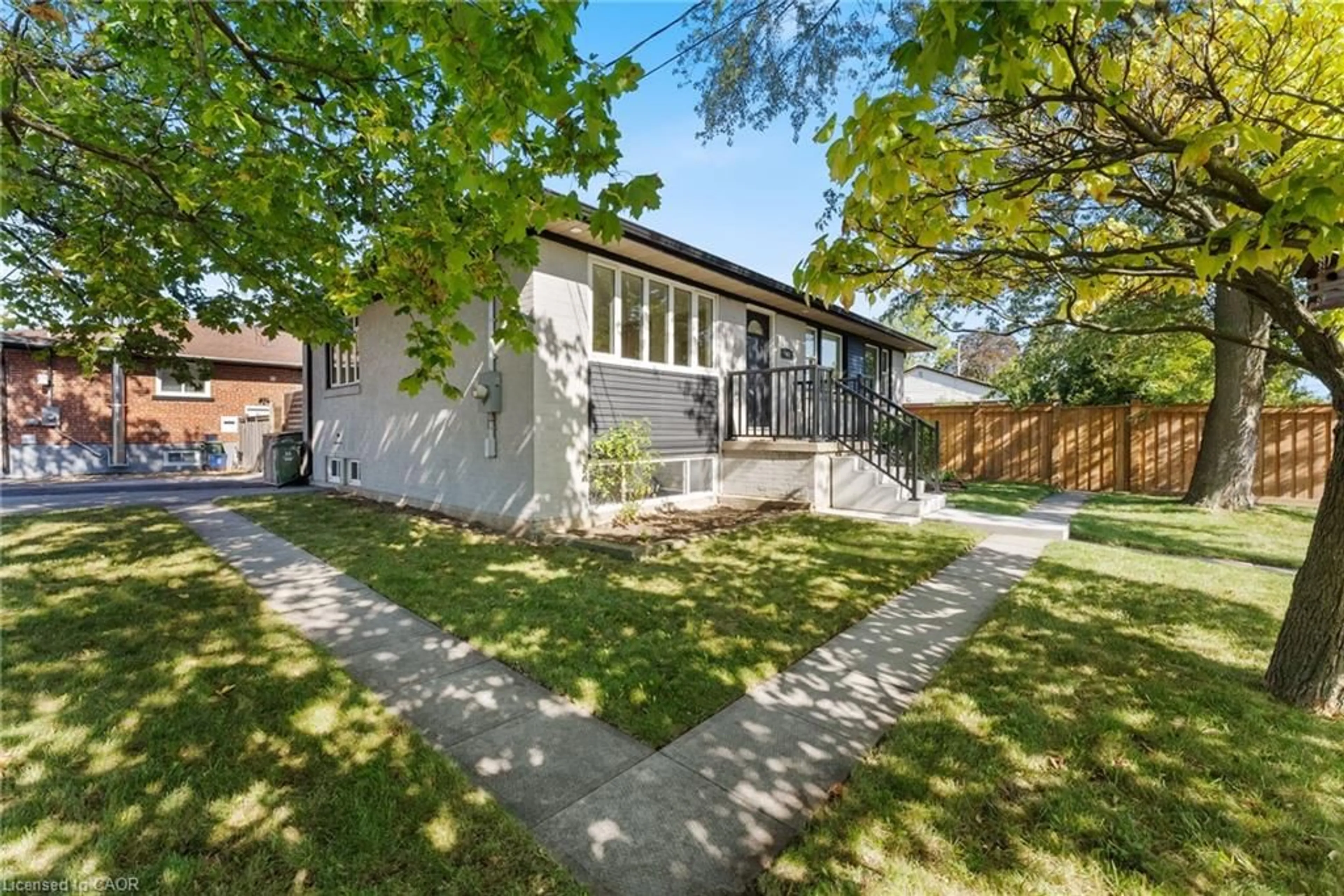 Unknown for 103 Wise Cres, Hamilton Ontario L8T 2L7