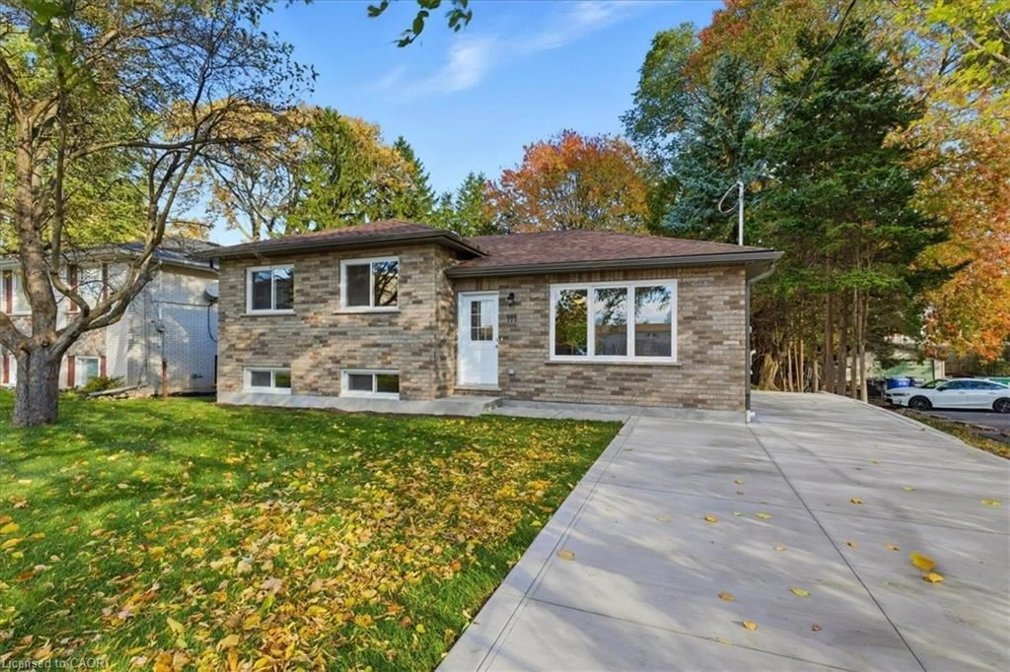 Home with brick exterior material, street for 111 Second Ave, Kitchener Ontario N2C 1N4