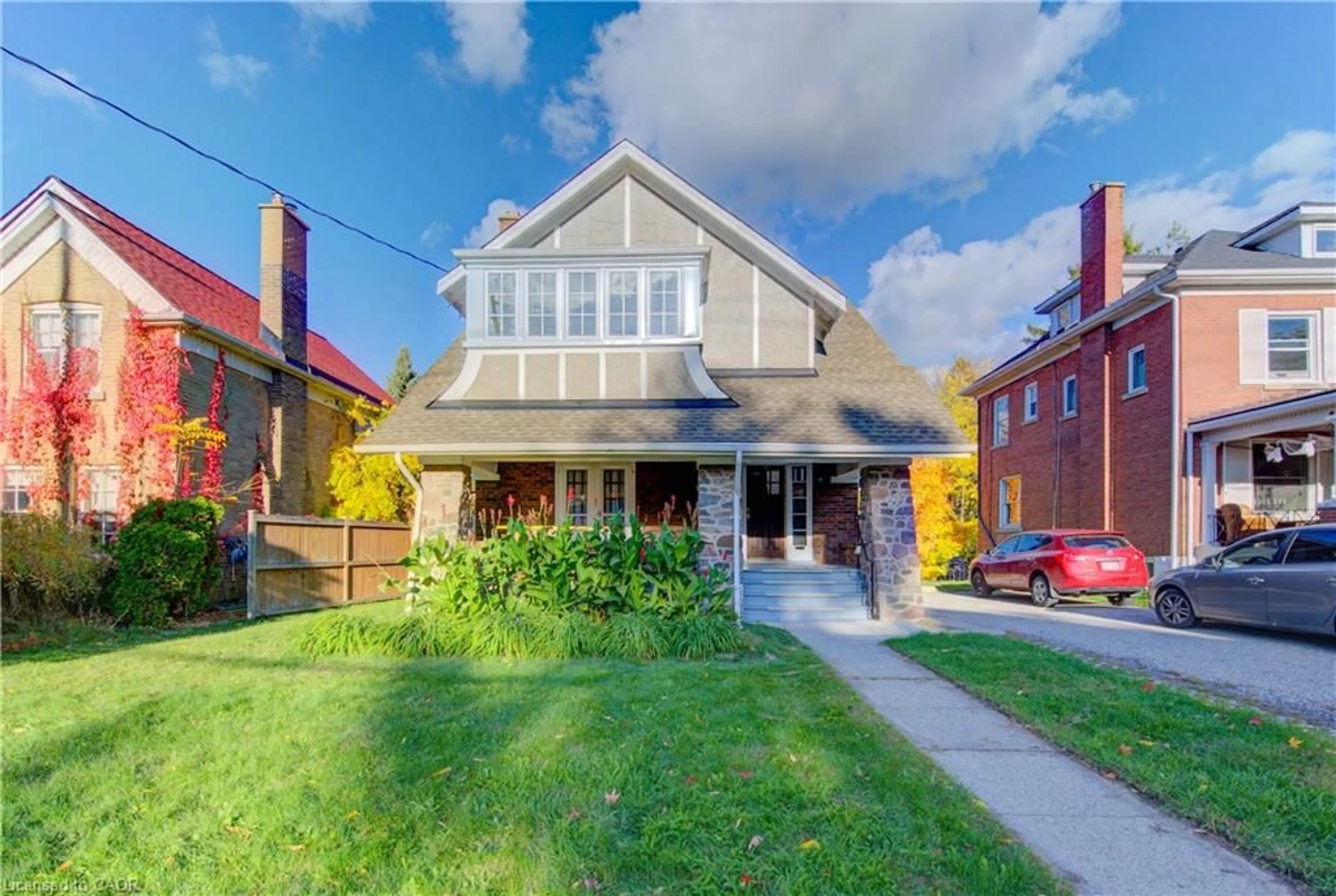 Home with brick exterior material, street for 86 Albert St, Waterloo Ontario N2L 3S7