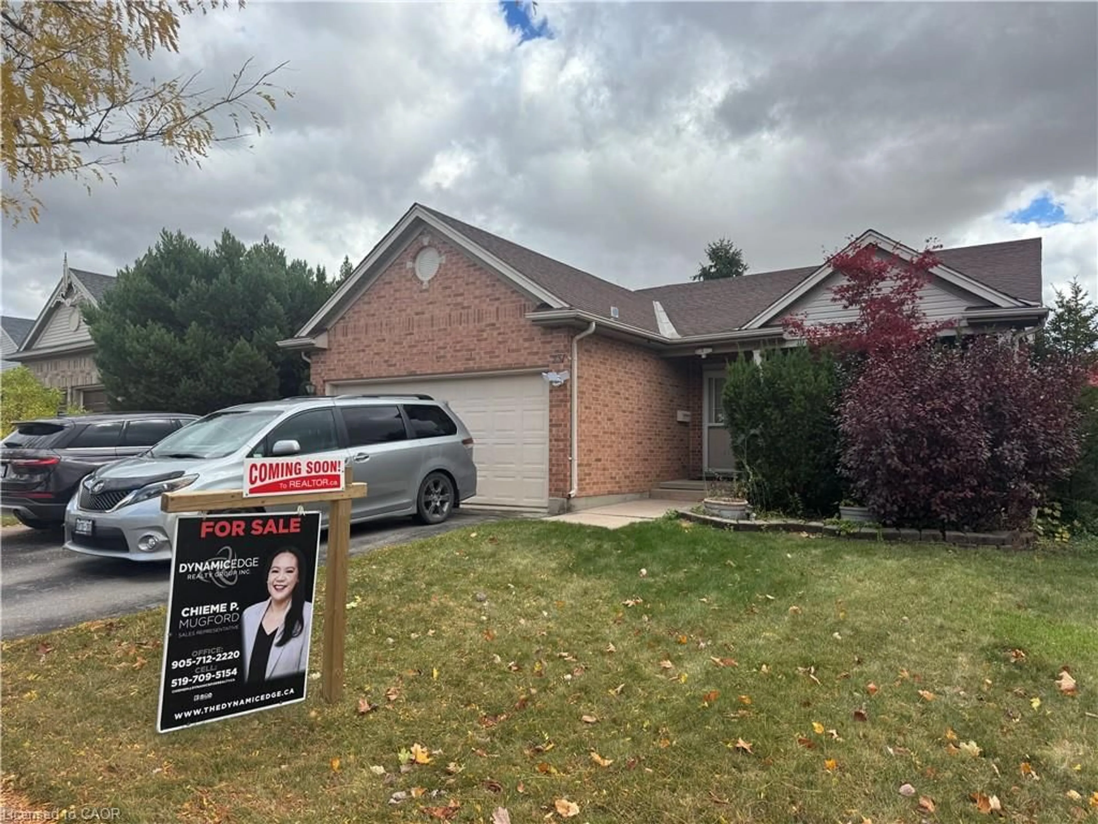 Home with vinyl exterior material, street for 231 Chelton Rd, London Ontario N6M 1H9