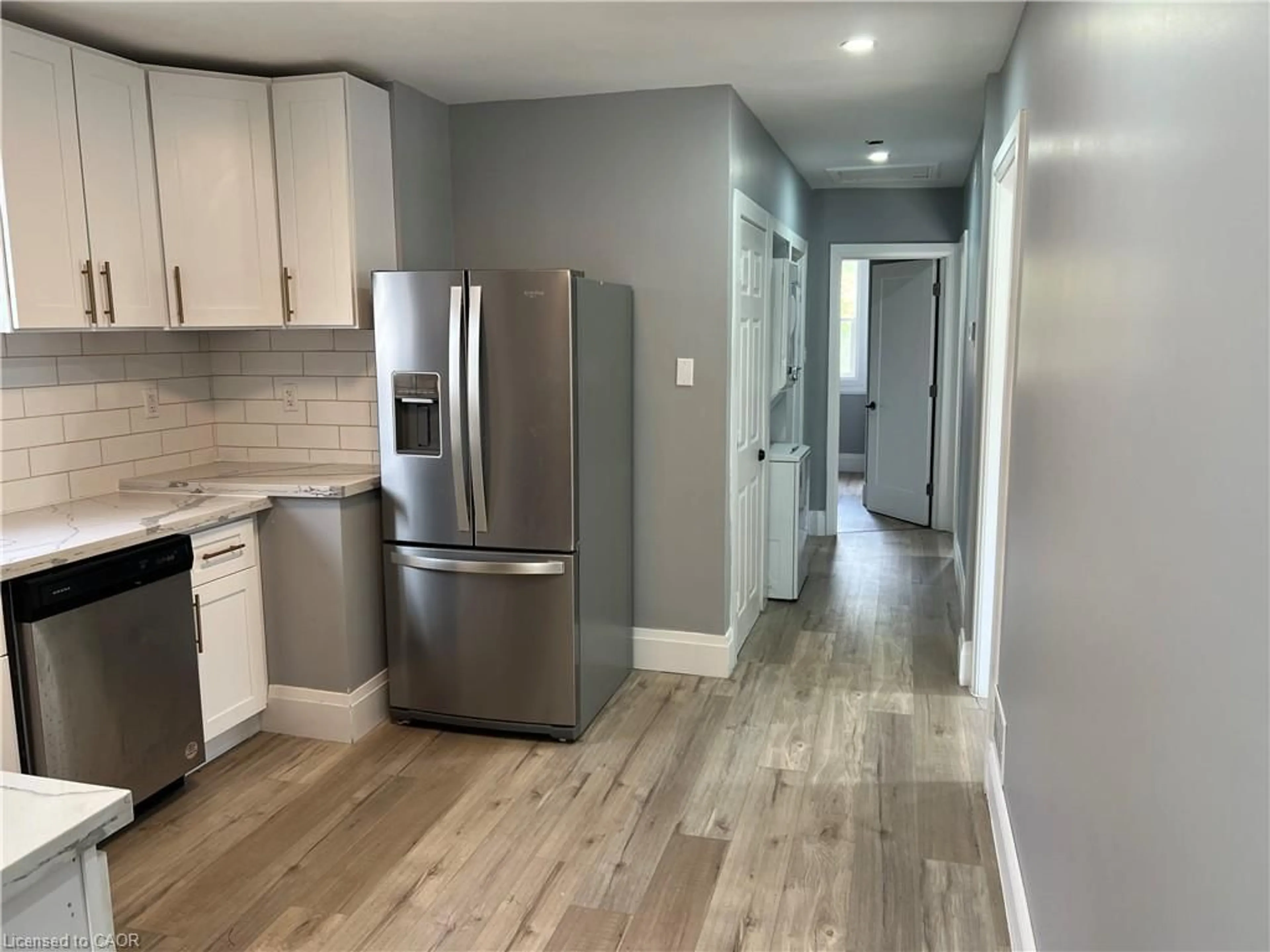 Unknown for 25 West 3rd St, Hamilton Ontario L9C 3J8