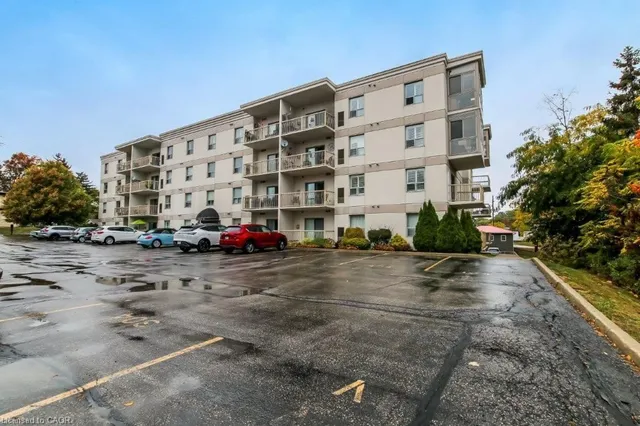 12 St Andrew St #105, Port Dover 2