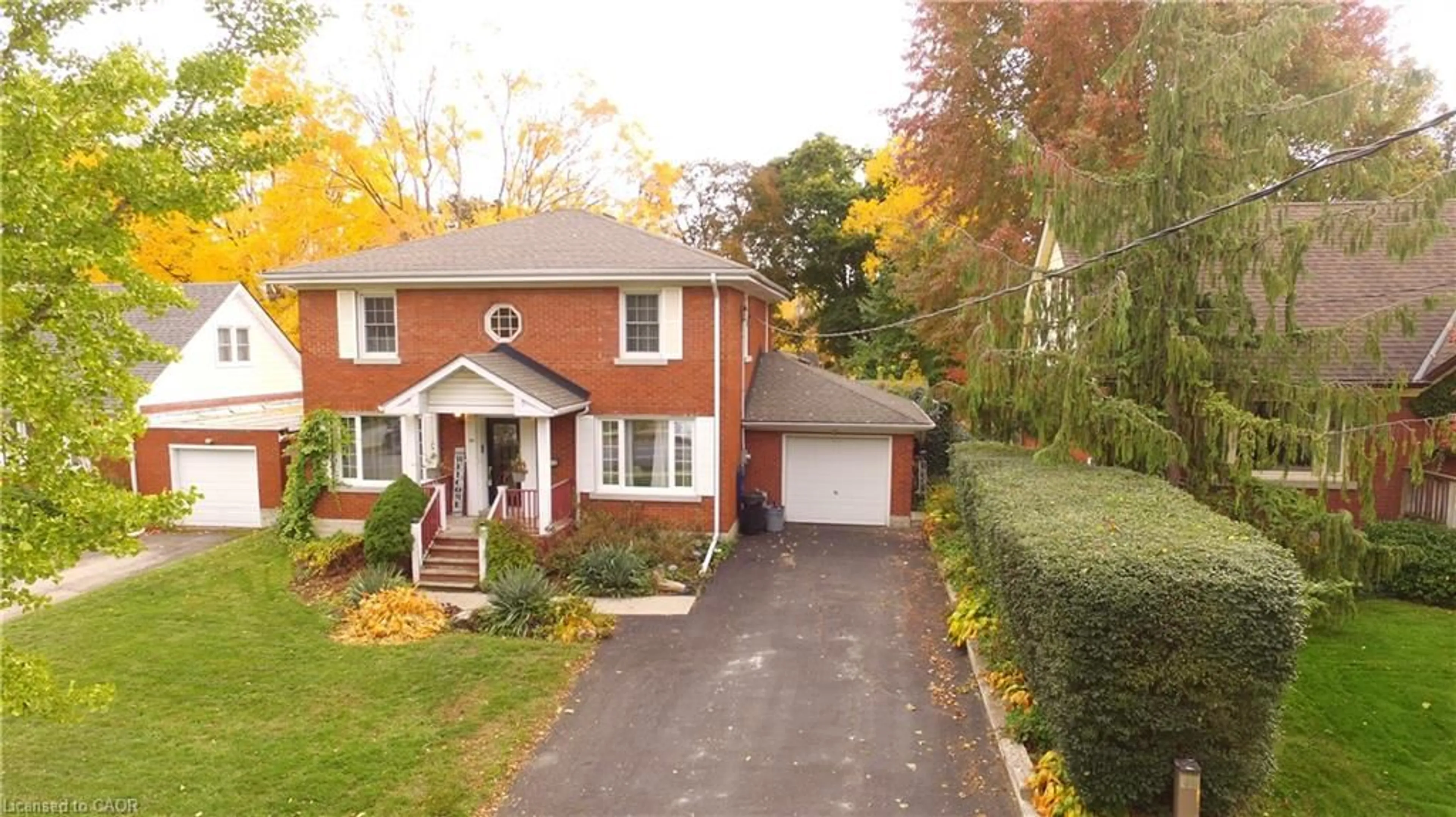 Home with brick exterior material, street for 113 Edmund Rd, Kitchener Ontario N2H 1J7