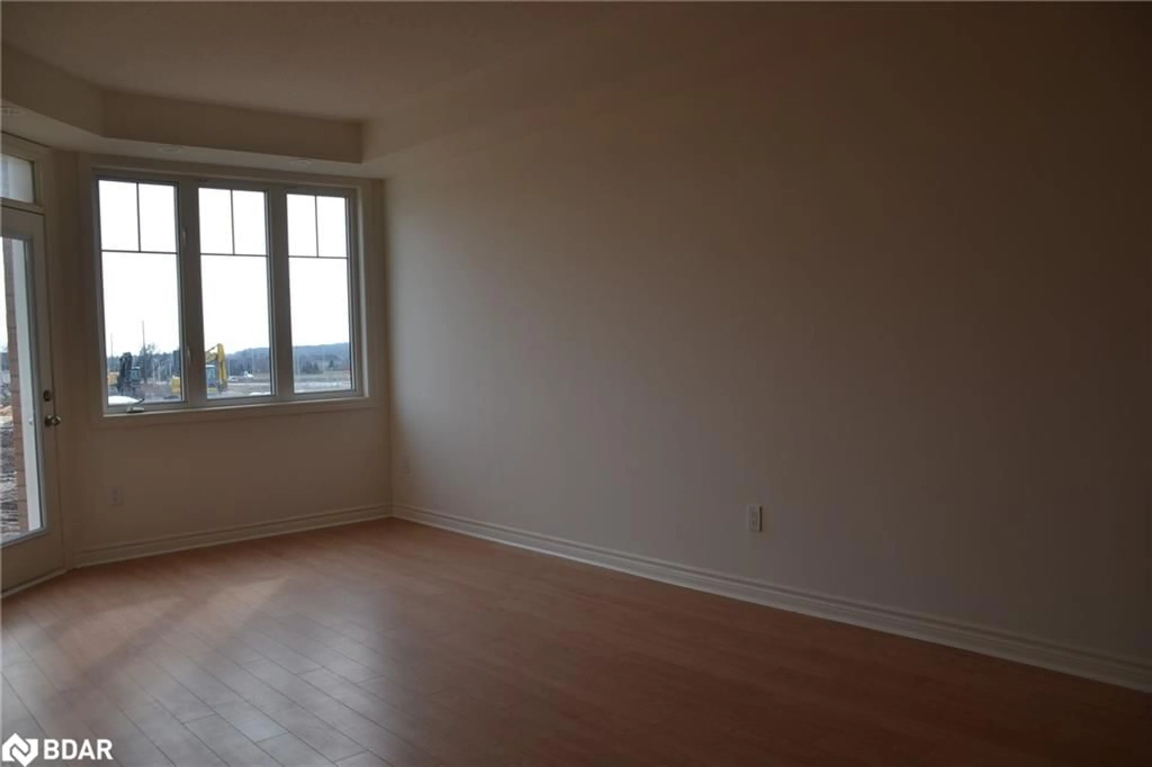 A pic of a room for 2420 Baronwood Dr #32-02, Oakville Ontario L6M 0J7