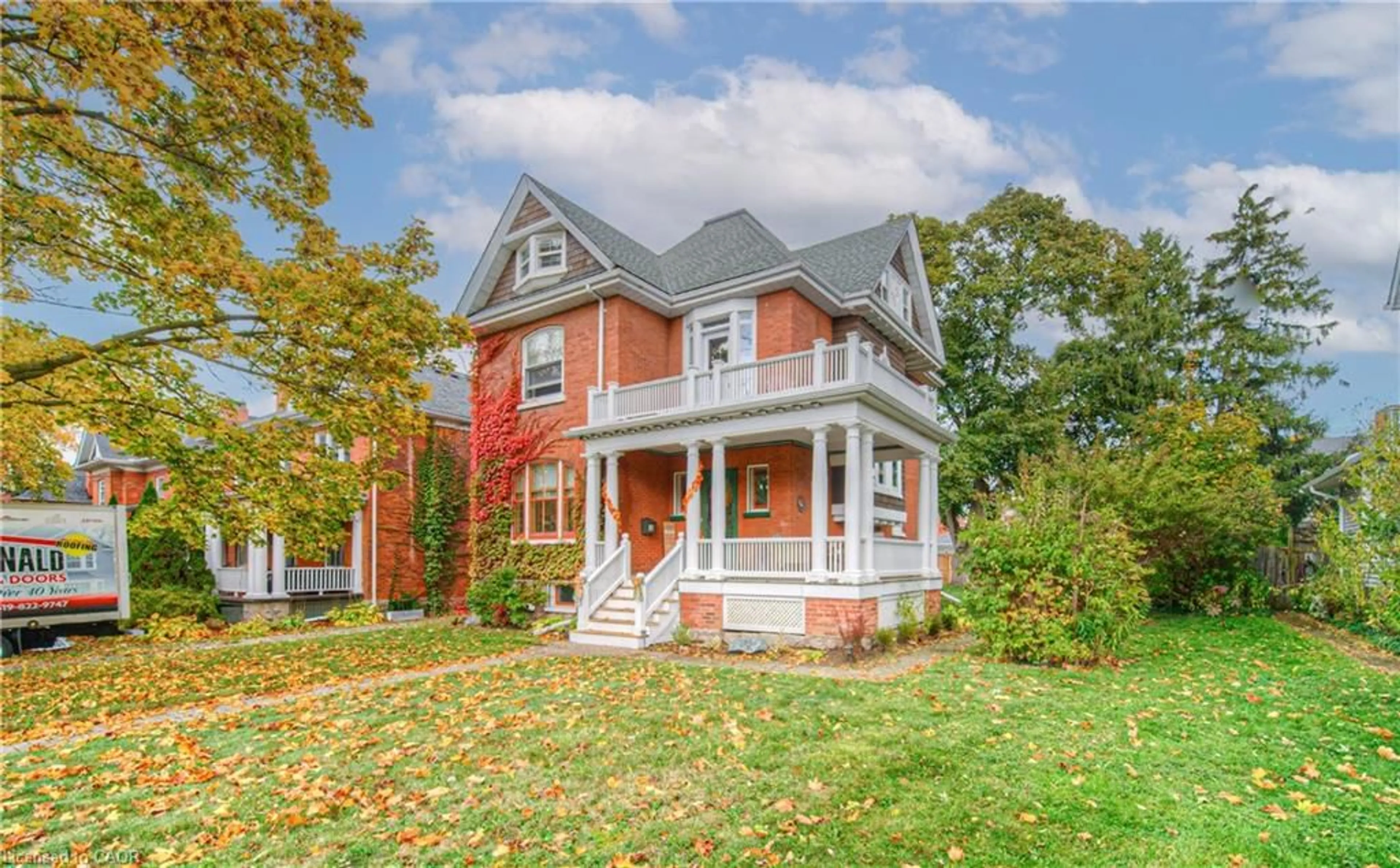 Home with brick exterior material, street for 543 Queenston Rd, Cambridge Ontario N3H 3J9