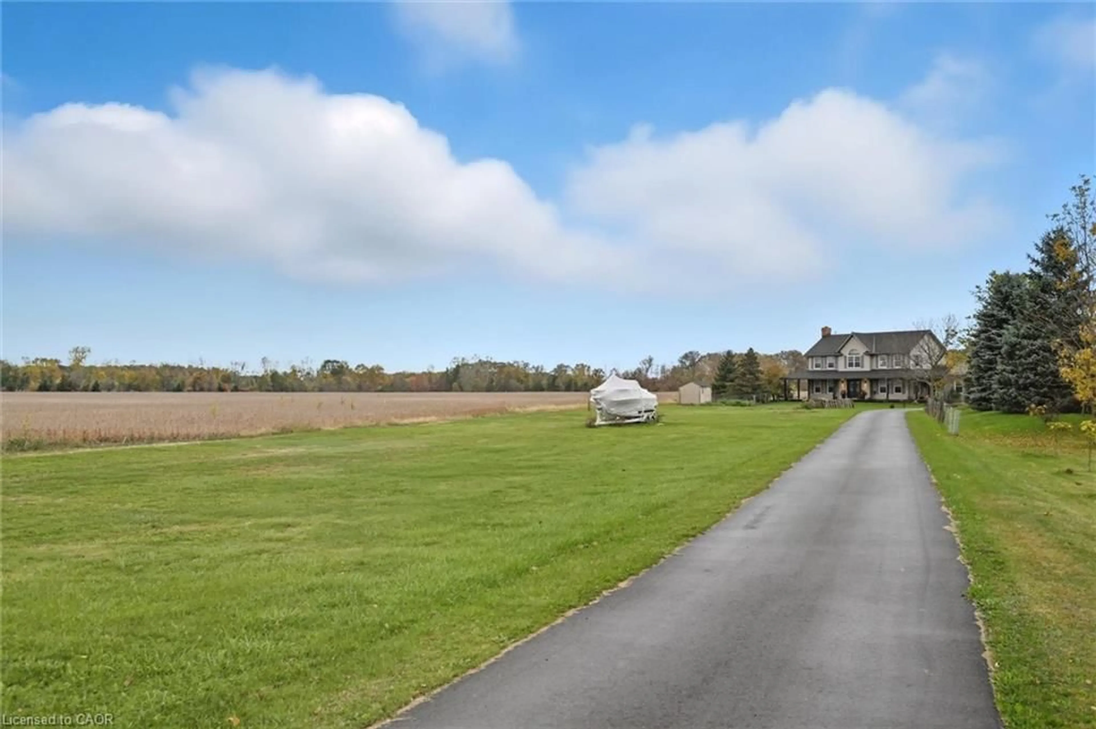 A pic from outside/outdoor area/front of a property/back of a property/a pic from drone, unknown for 41558 Forks Rd, Wainfleet Ontario L0S 1V9