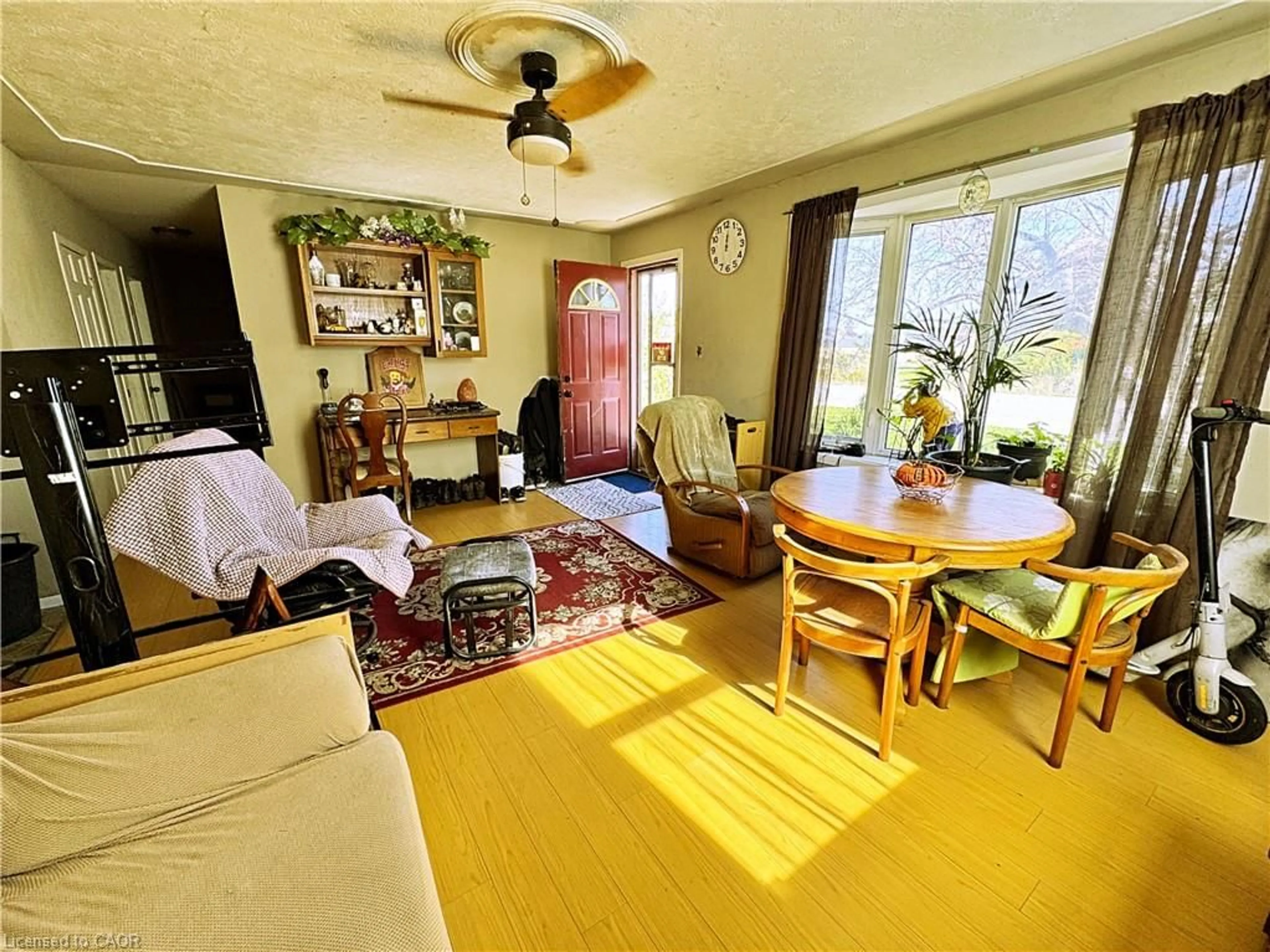 A pic of a room for 128 Metcalfe St, Simcoe Ontario N3Y 3C1