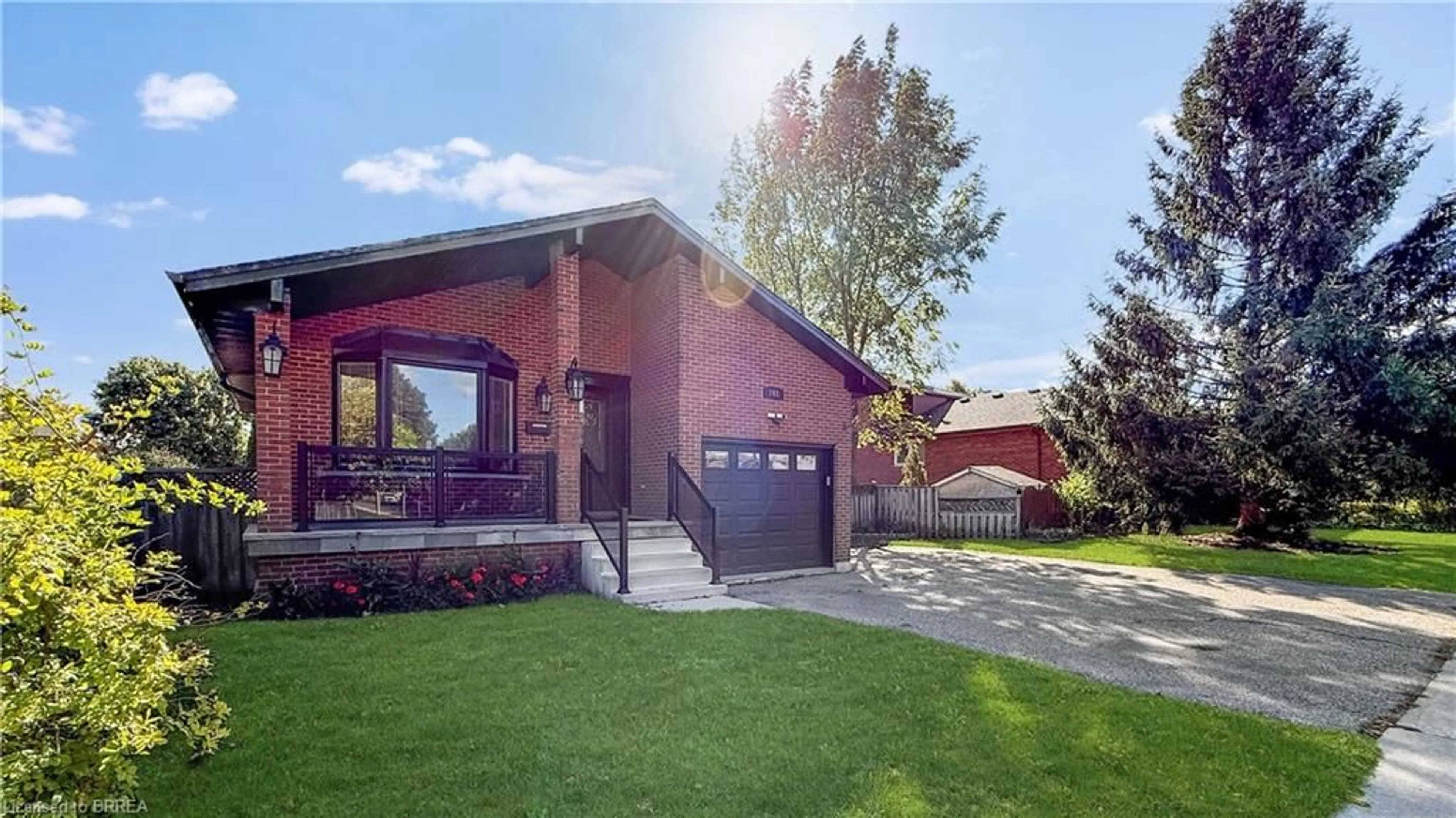 Home with brick exterior material, street for 701 Upper Paradise Rd, Hamilton Ontario L9C 5R1