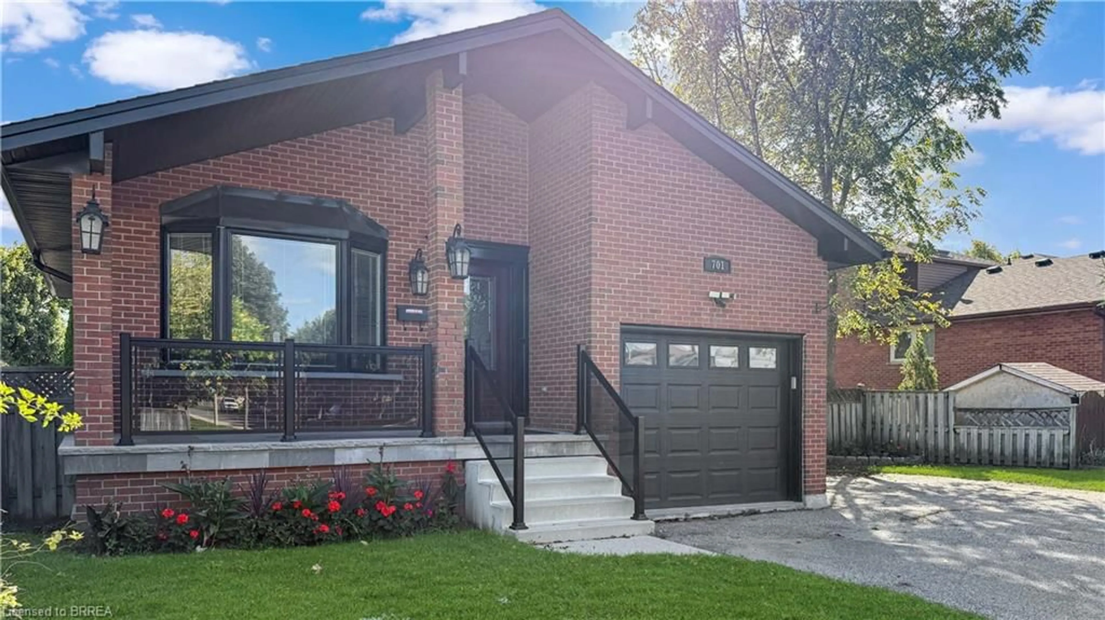 Home with brick exterior material, street for 701 Upper Paradise Rd, Hamilton Ontario L9C 5R1