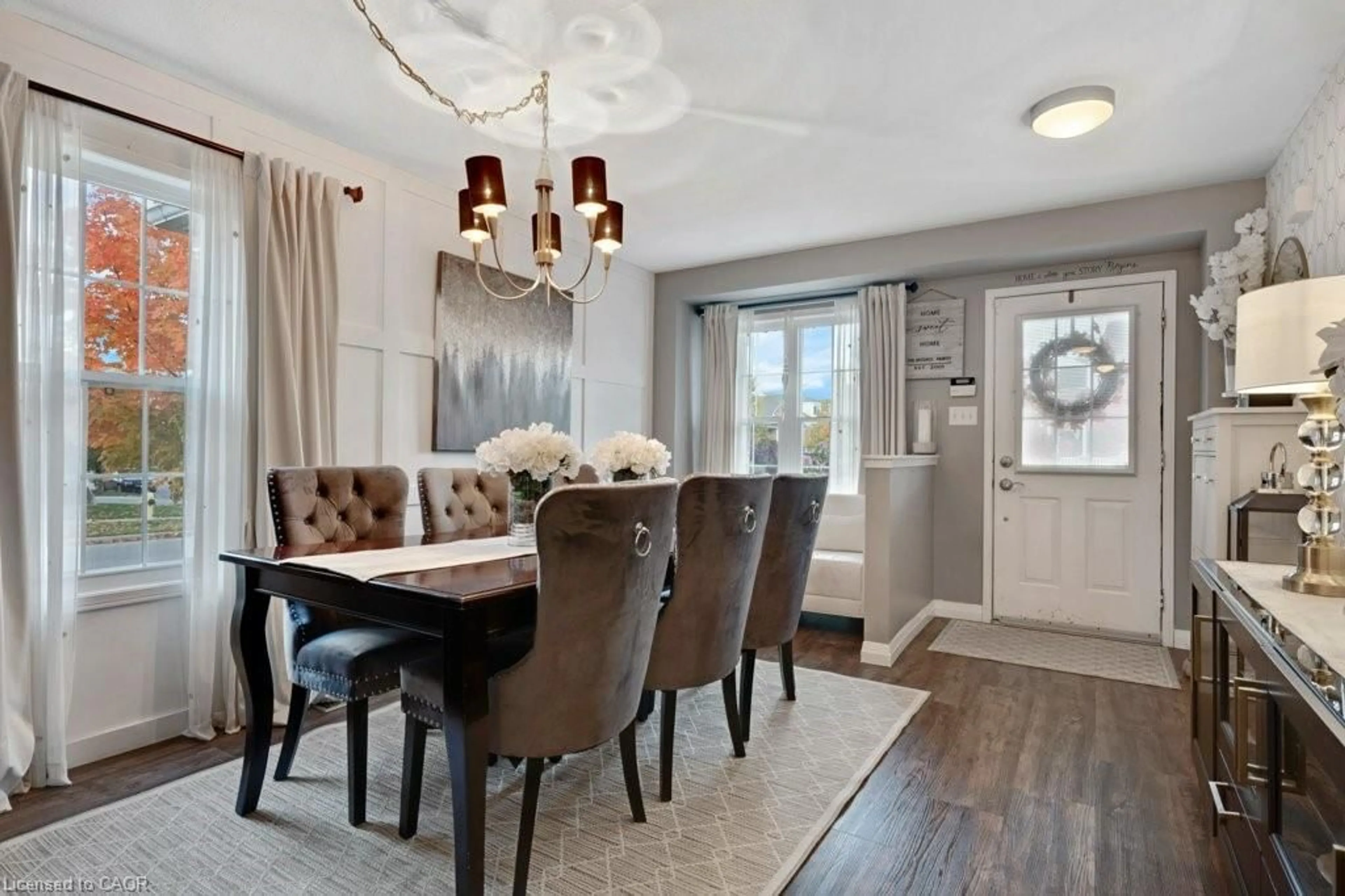 Dining room, wood/laminate floor for 4 Swift Cres, Cambridge Ontario N1P 1J4