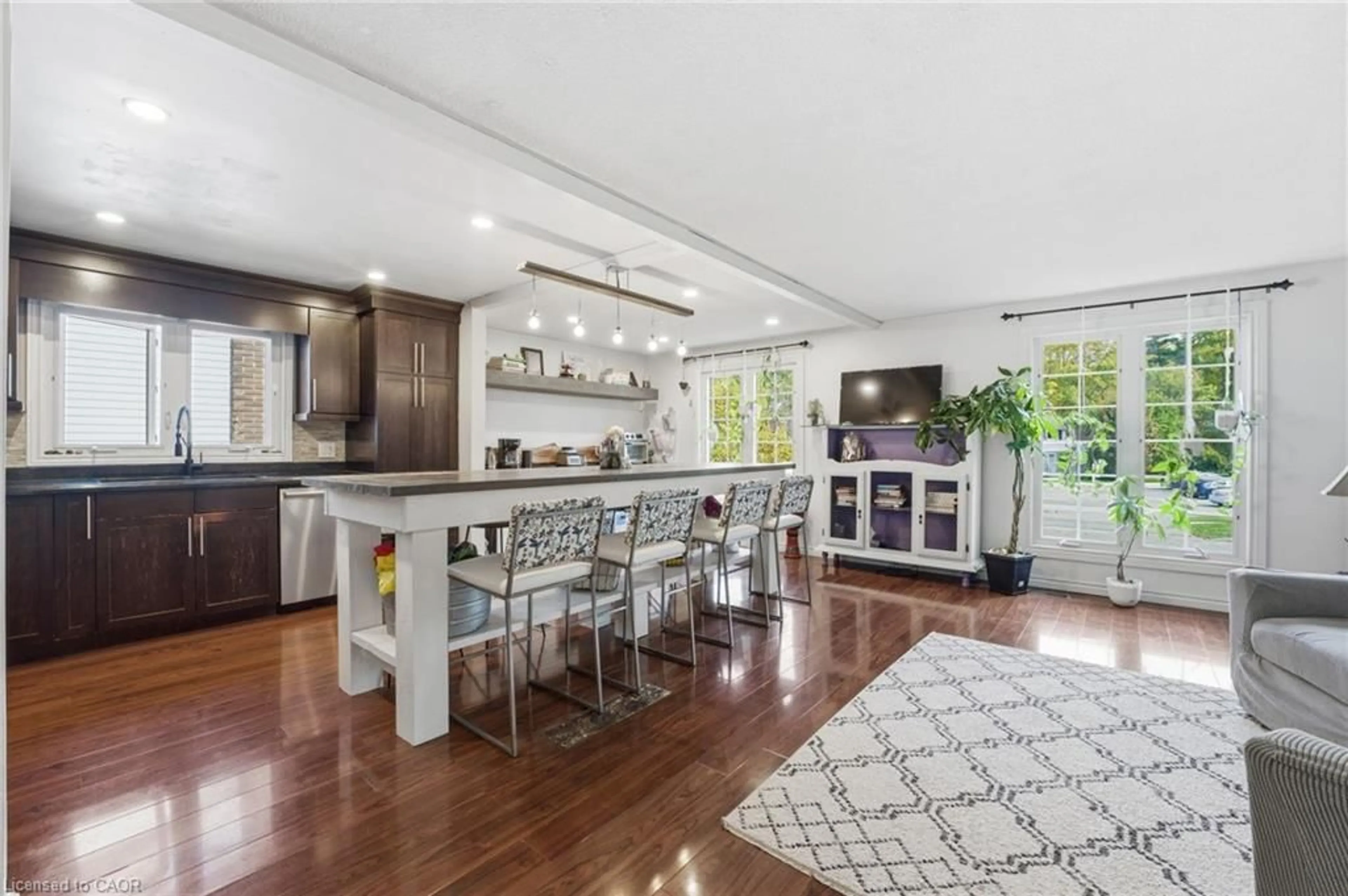 Open concept kitchen, unknown for 209 Richardson Dr, Port Dover Ontario N0A 1N4