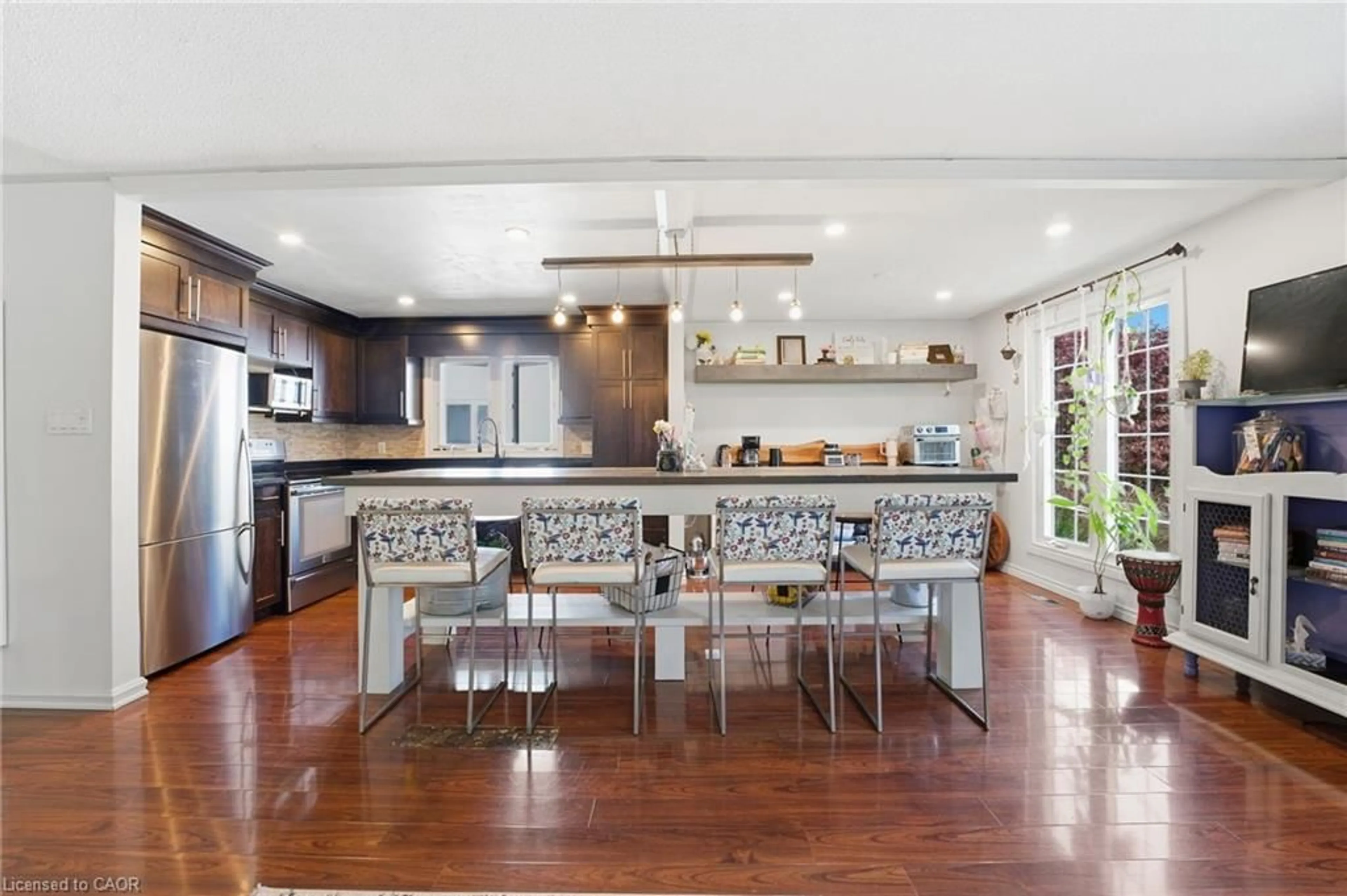 Open concept kitchen, unknown for 209 Richardson Dr, Port Dover Ontario N0A 1N4