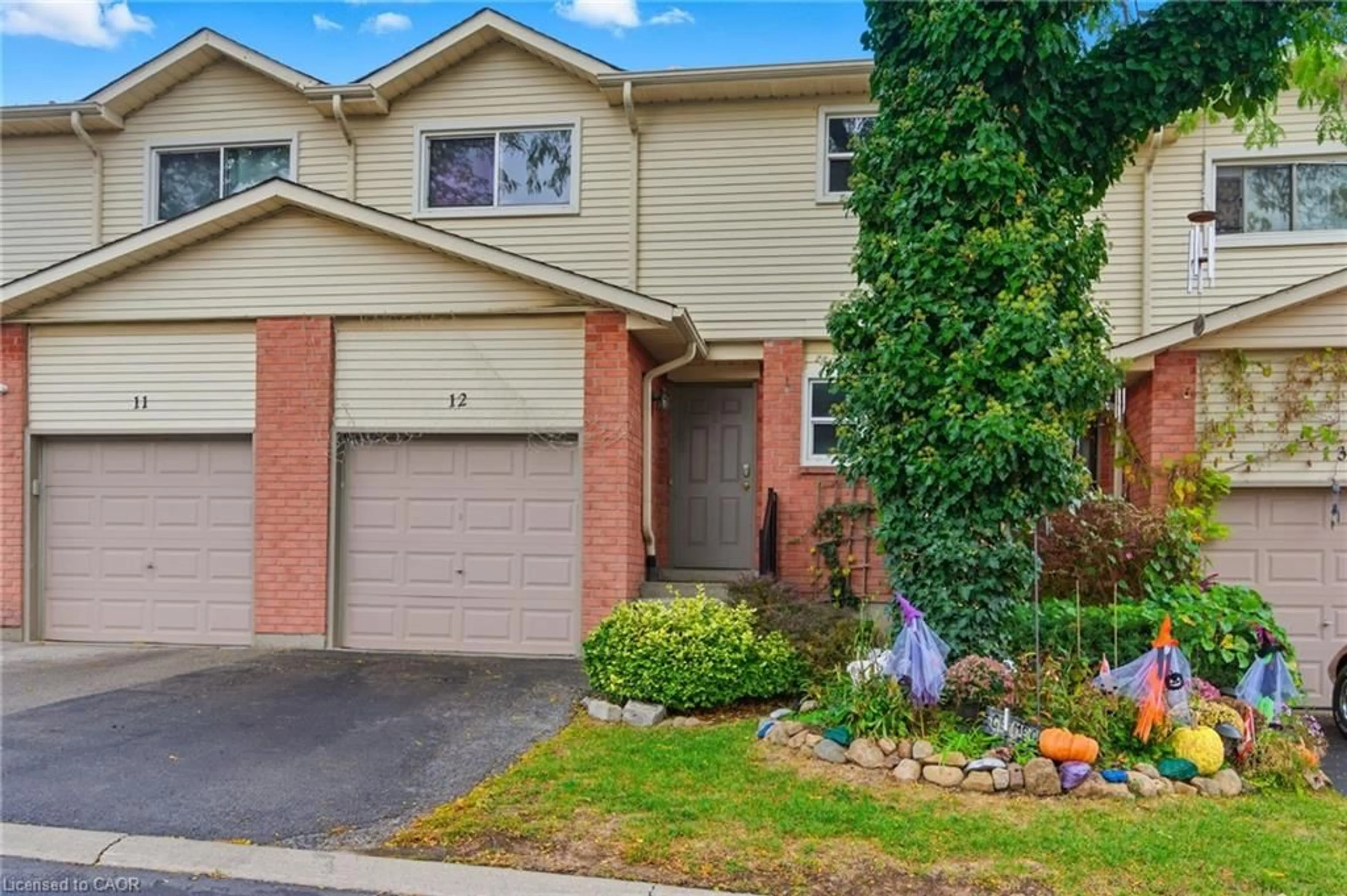 Unknown for 15 Derby St #12, Hamilton Ontario L8W 3T3