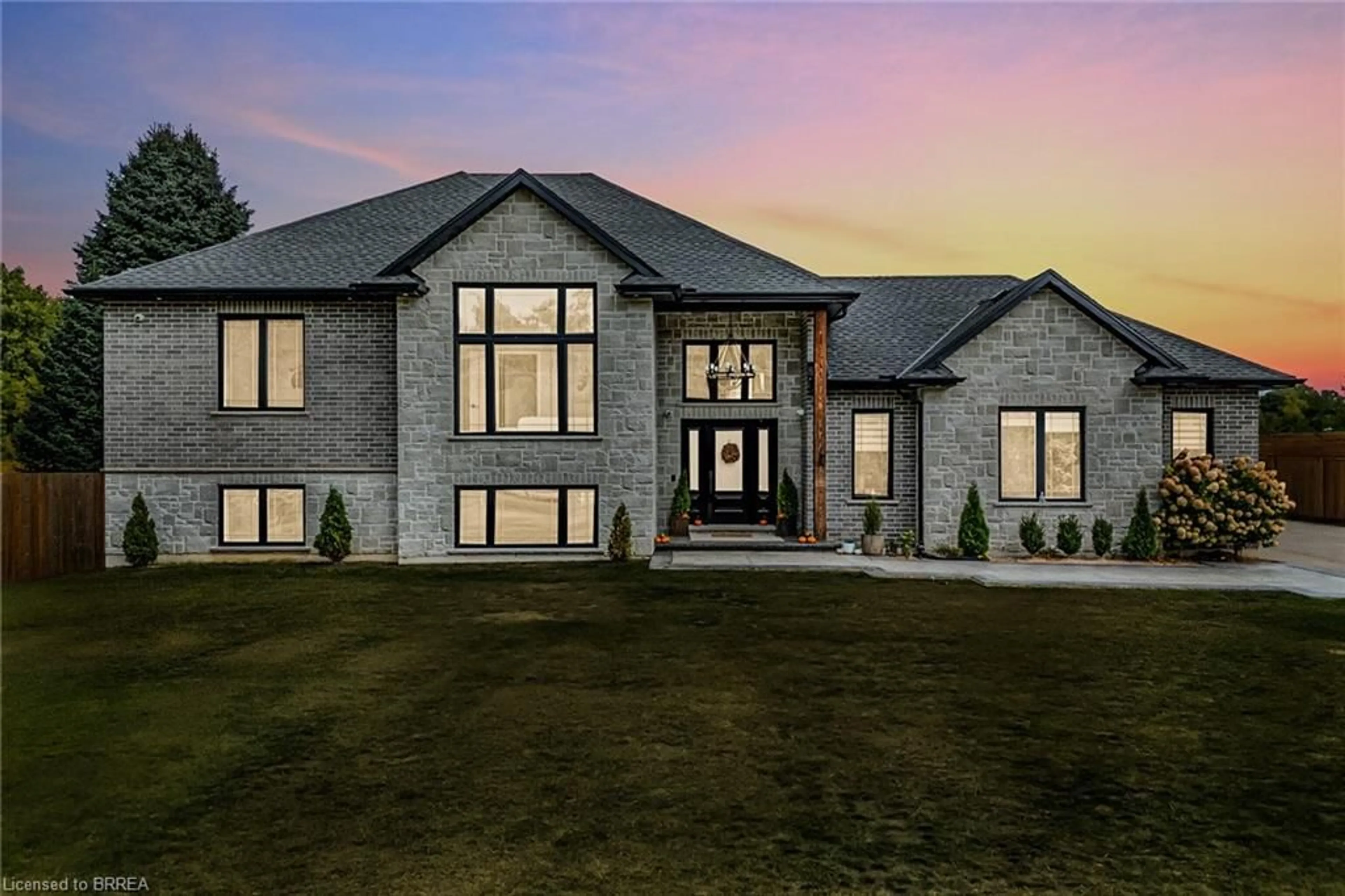 Home with brick exterior material, building for 1920 Turkey Point Rd, Simcoe Ontario N3Y 4J9