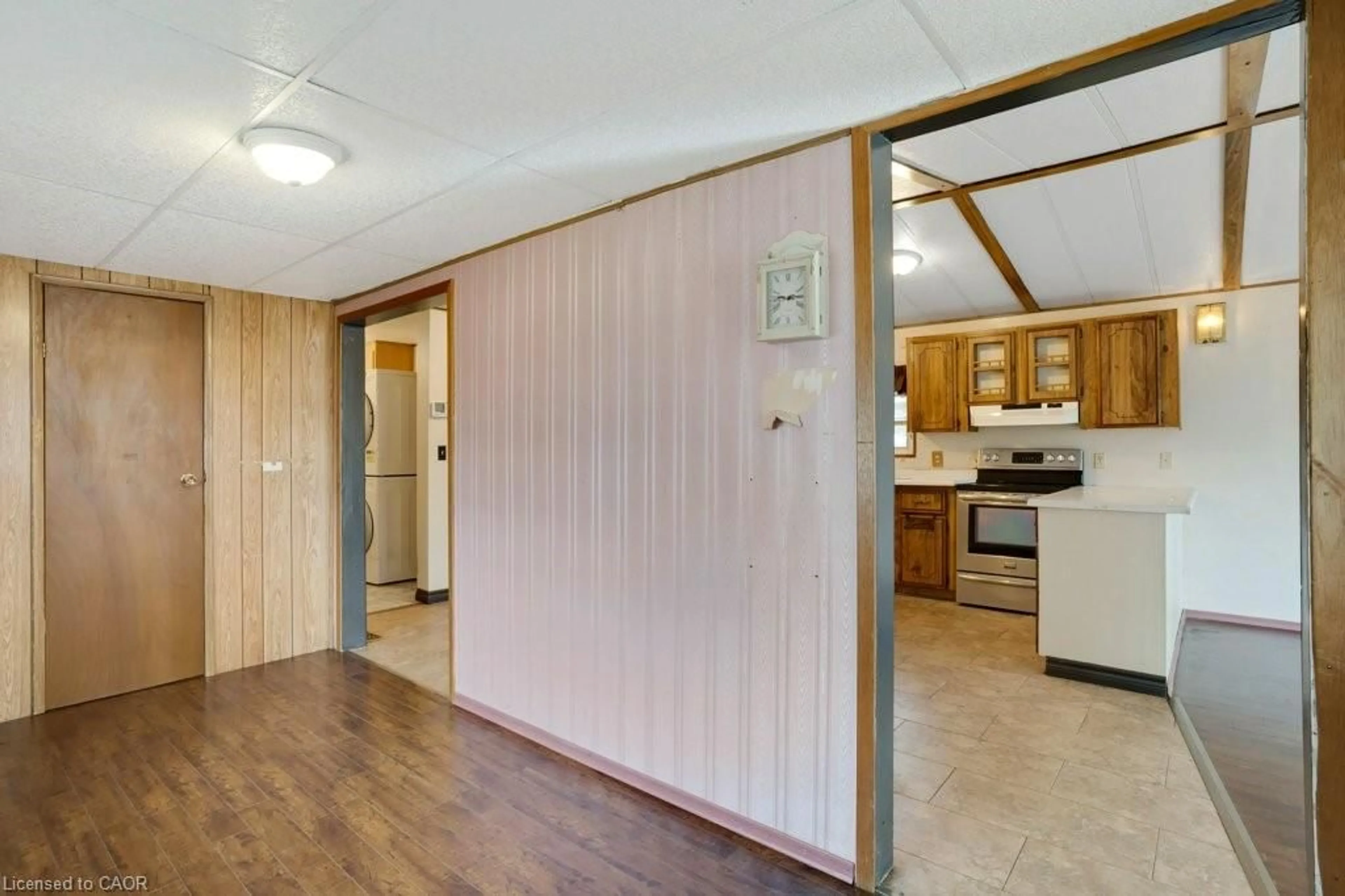 Unknown for 131 Scott St, Waterloo Ontario N2J 4G8