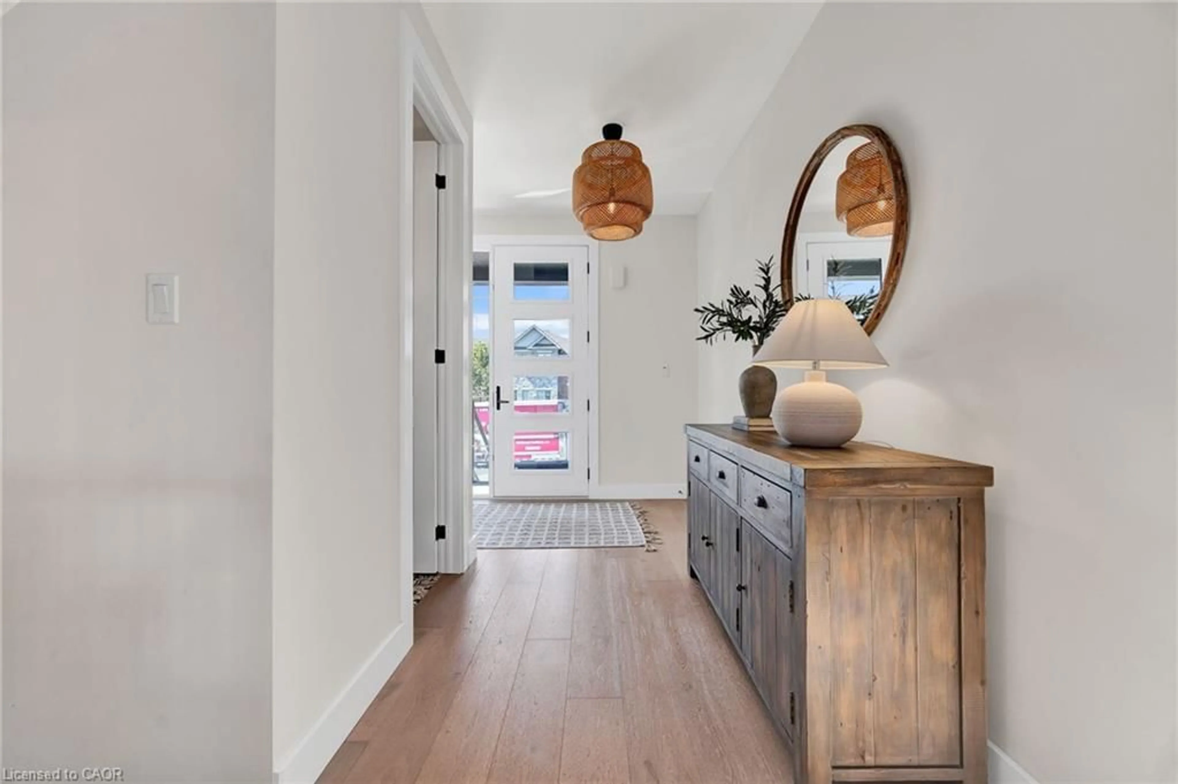 Indoor entryway for 78 Ridgemount St, Kitchener Ontario N2P 0J3