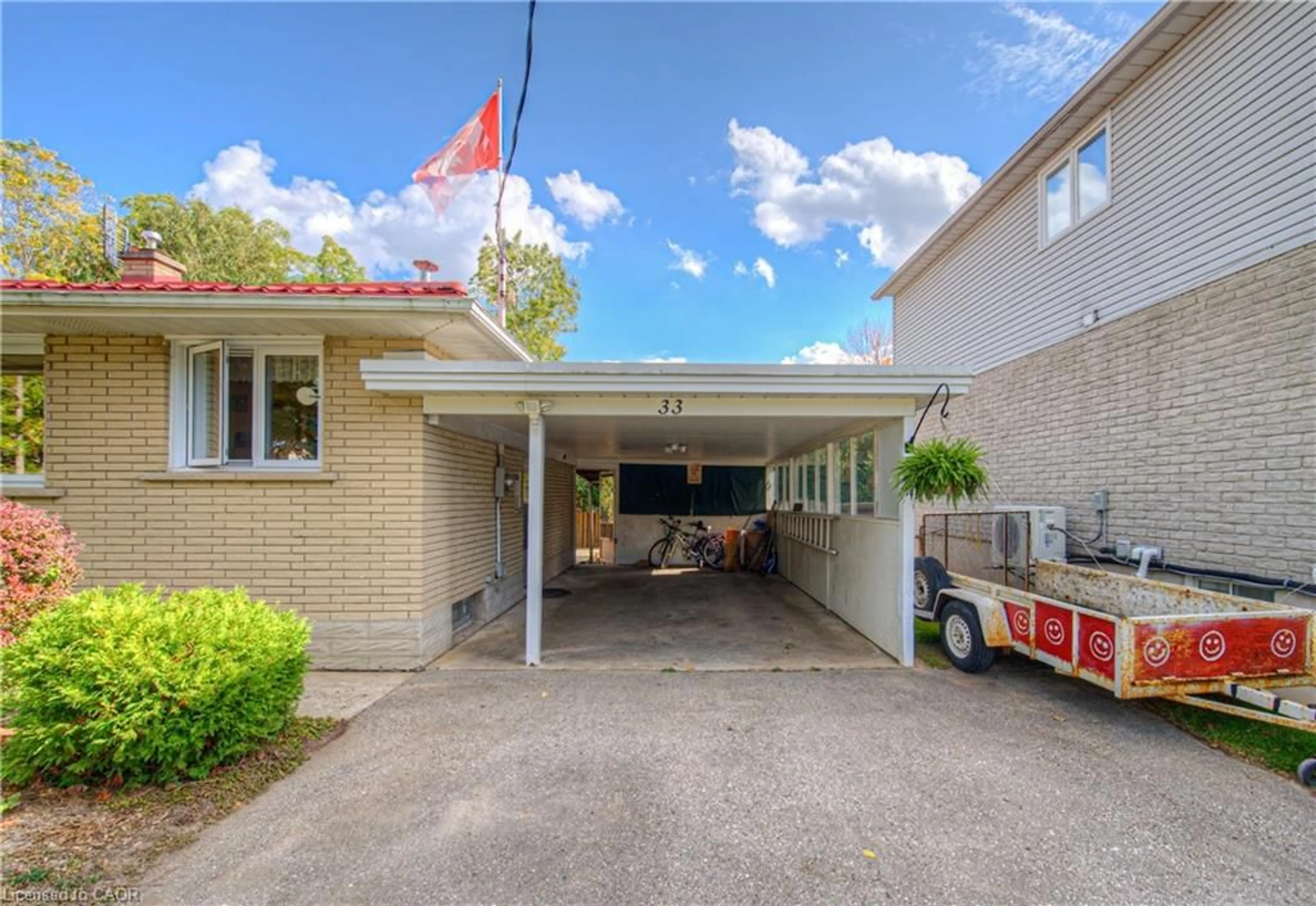 Indoor garage for 33 Donley St, Kitchener Ontario N2M 3N9