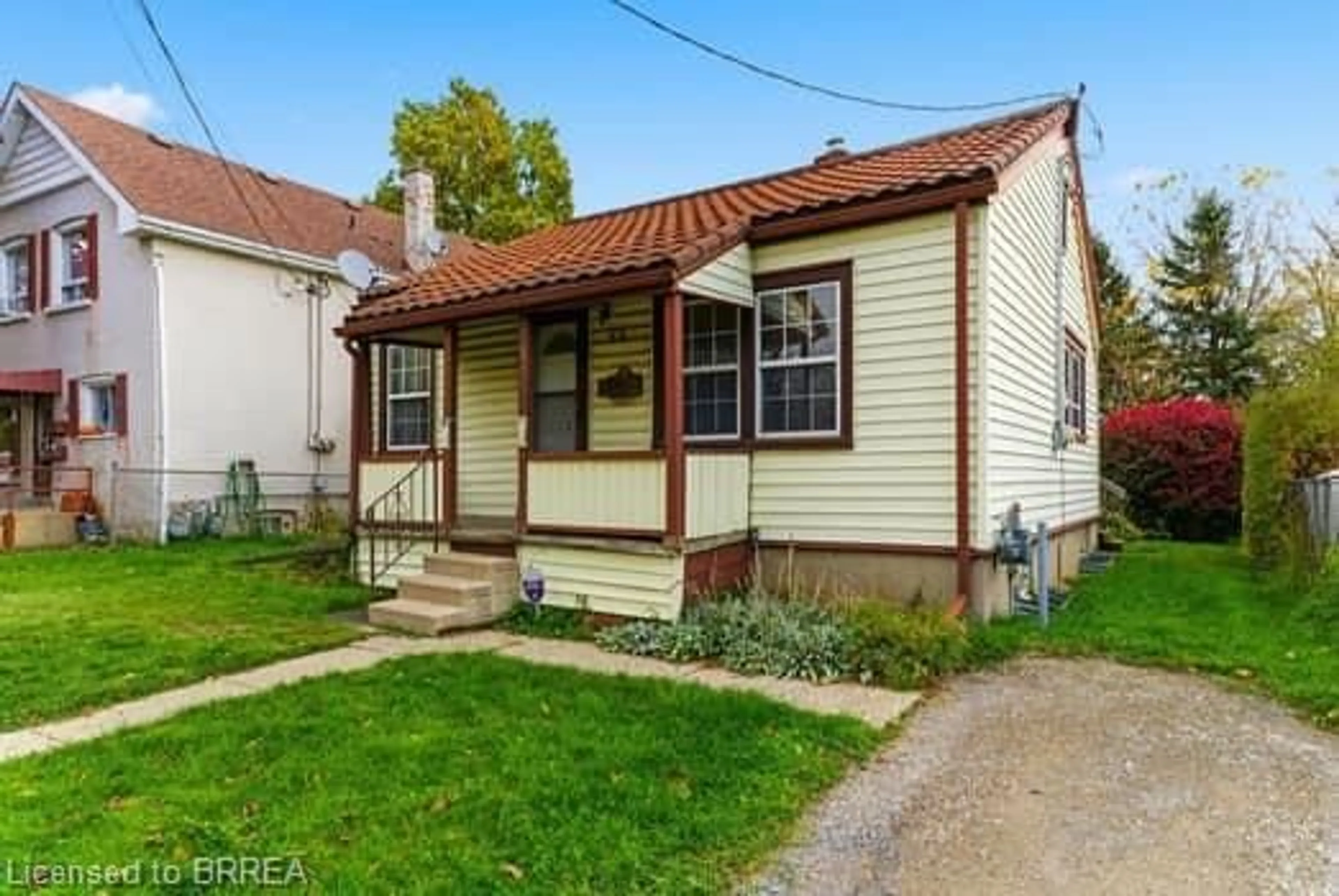 Shed for 55 Drummond St, Brantford Ontario N3S 5Z3