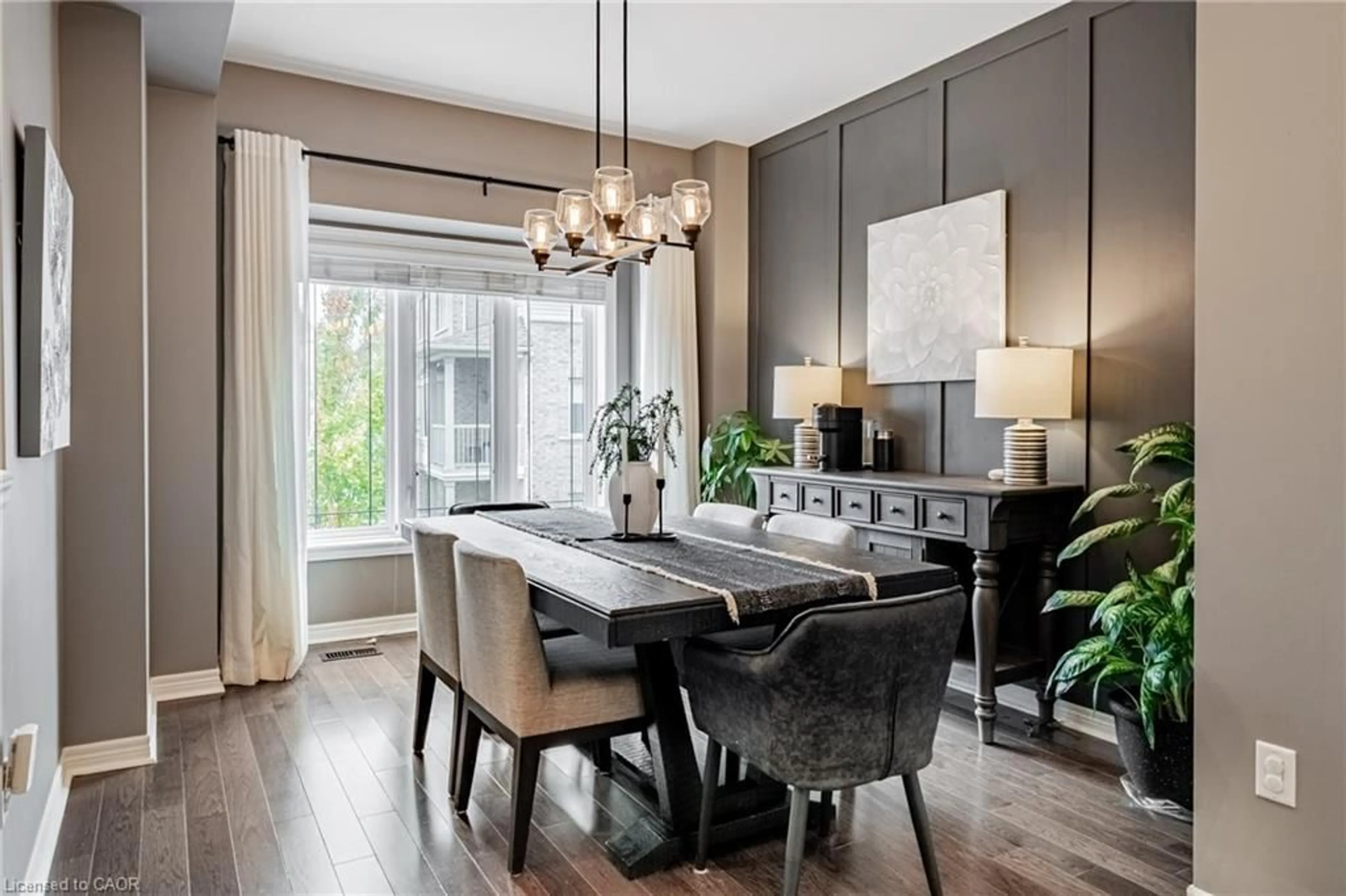 Dining room, wood/laminate floor for 4148 Galileo Common, Burlington Ontario L7L 0G7