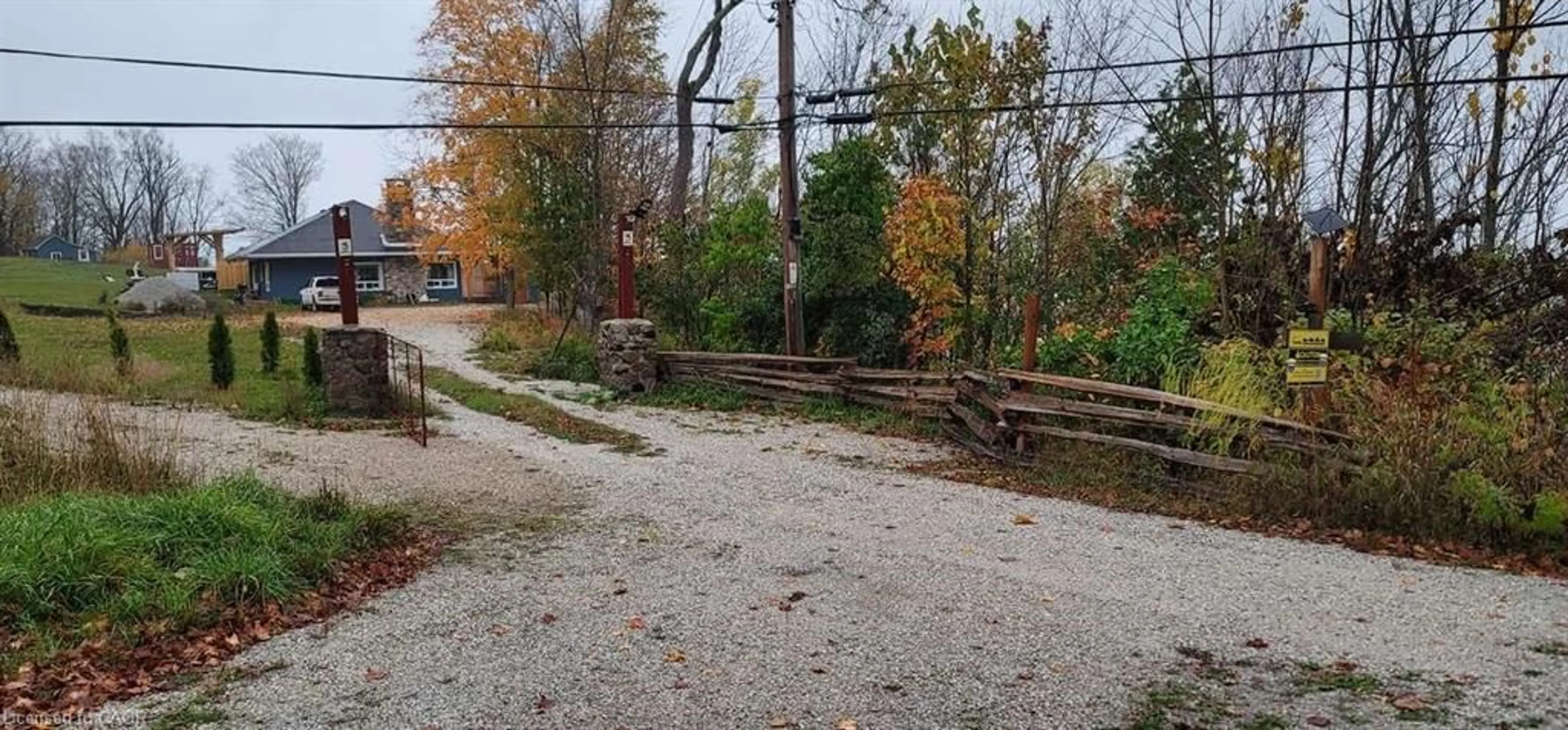 Patio, street for 50 Scotts Bluff Rd, Evansville Ontario P0P 1E0