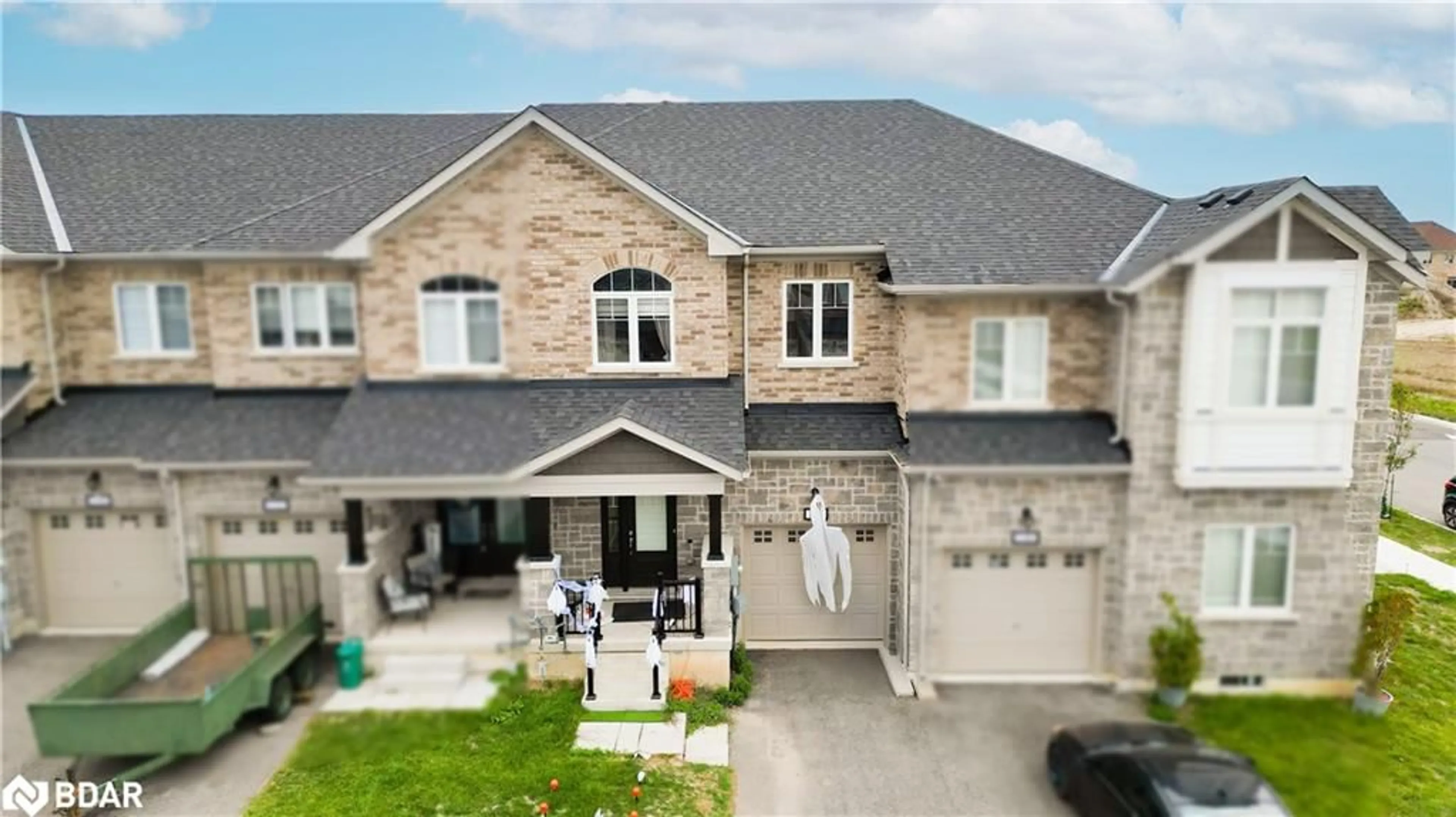 Home with brick exterior material, street for 136 Sapphire Way, Thorold Ontario L2V 0L5