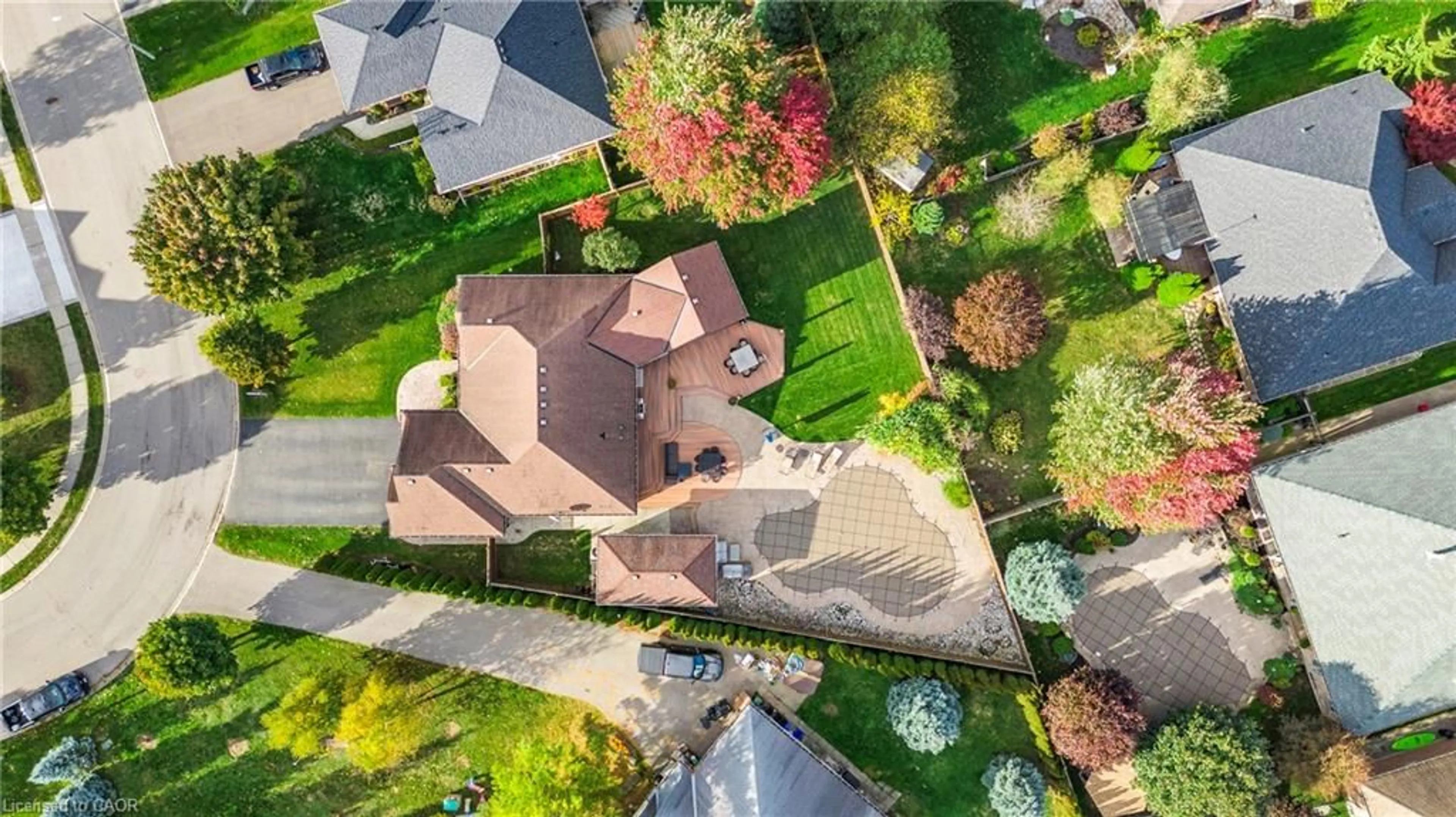 A pic from outside/outdoor area/front of a property/back of a property/a pic from drone, street for 46 Sea Breeze Dr, Port Dover Ontario N0A 1N7