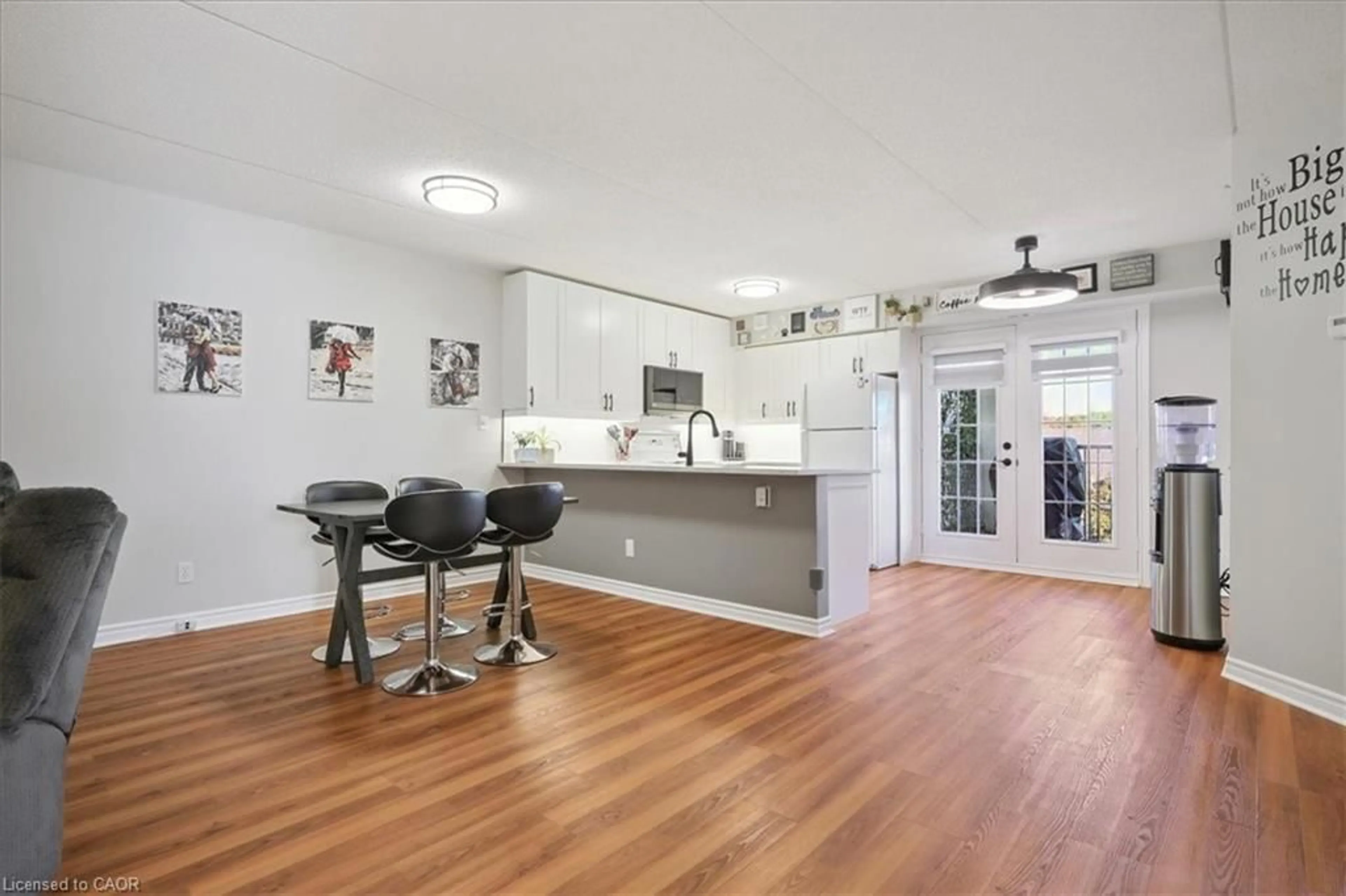 Open concept kitchen, unknown for 1431 Walkers Line #301, Burlington Ontario L7M 4P3