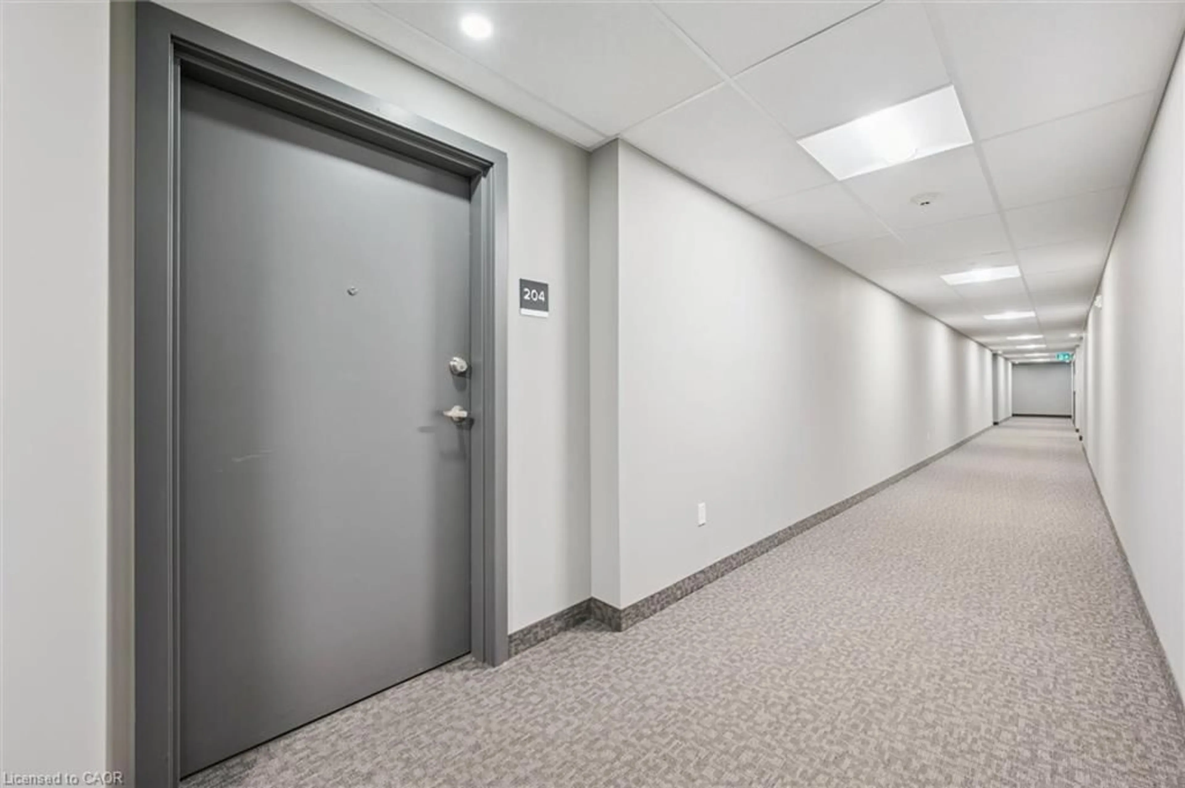 Indoor foyer for 99A Farley Rd #204, Fergus Ontario N1M 0J9
