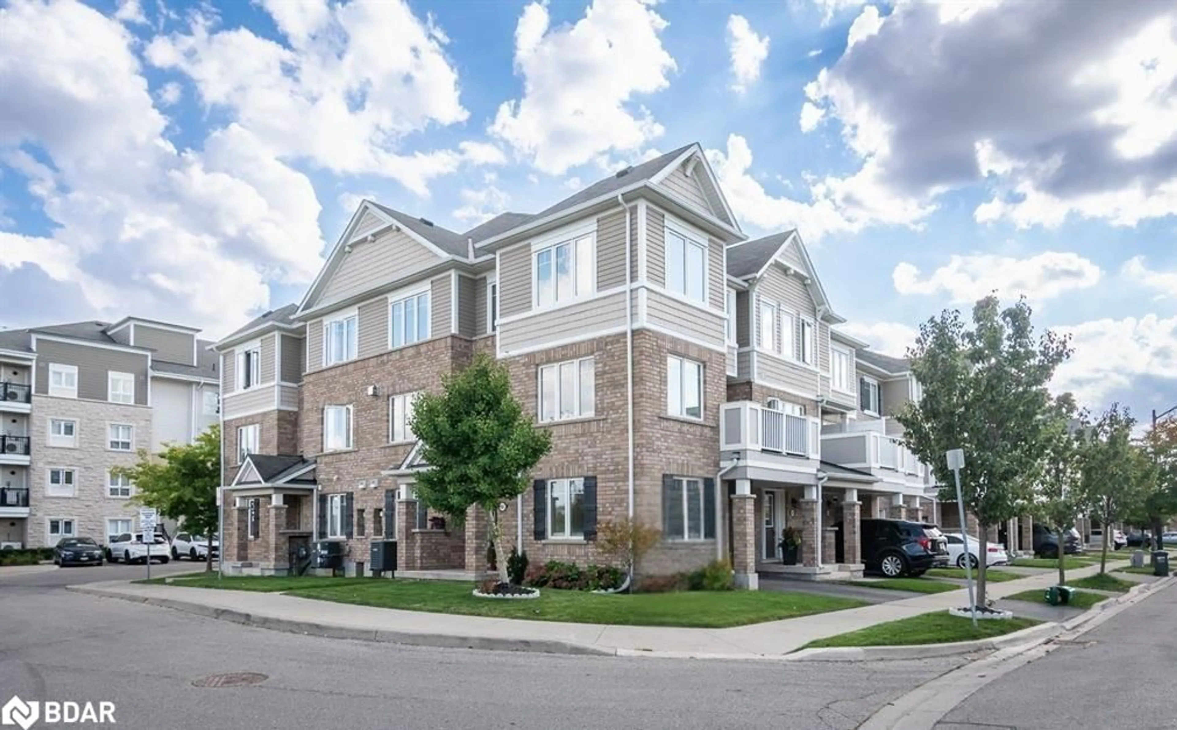Unknown for 961 Nadalin Hts, Milton Ontario L9T 8R3