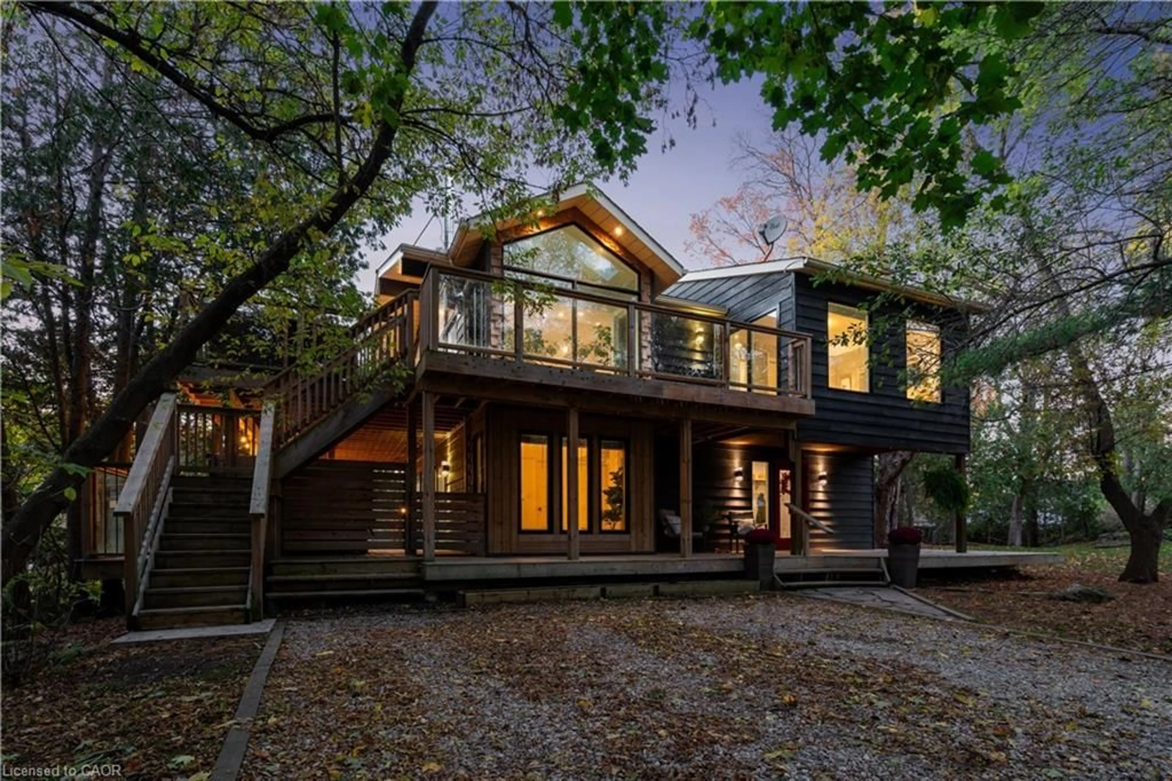 Home with brick exterior material, unknown for 118 Old Quarry Rd, Rockwood Ontario N0B 2K0