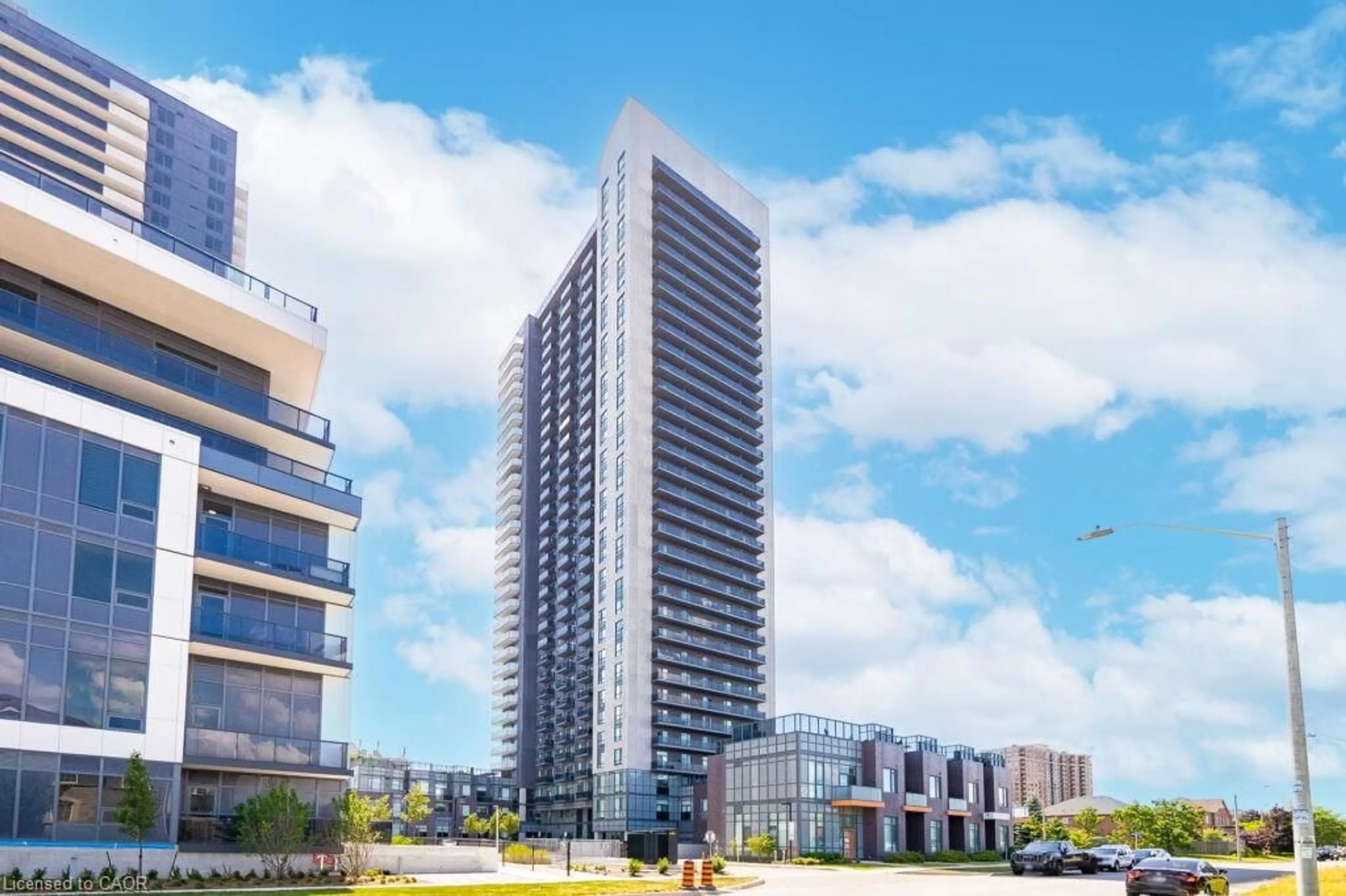 Indoor foyer for 8 Nahani Way #2921, Mississauga Ontario L4Z 0C6