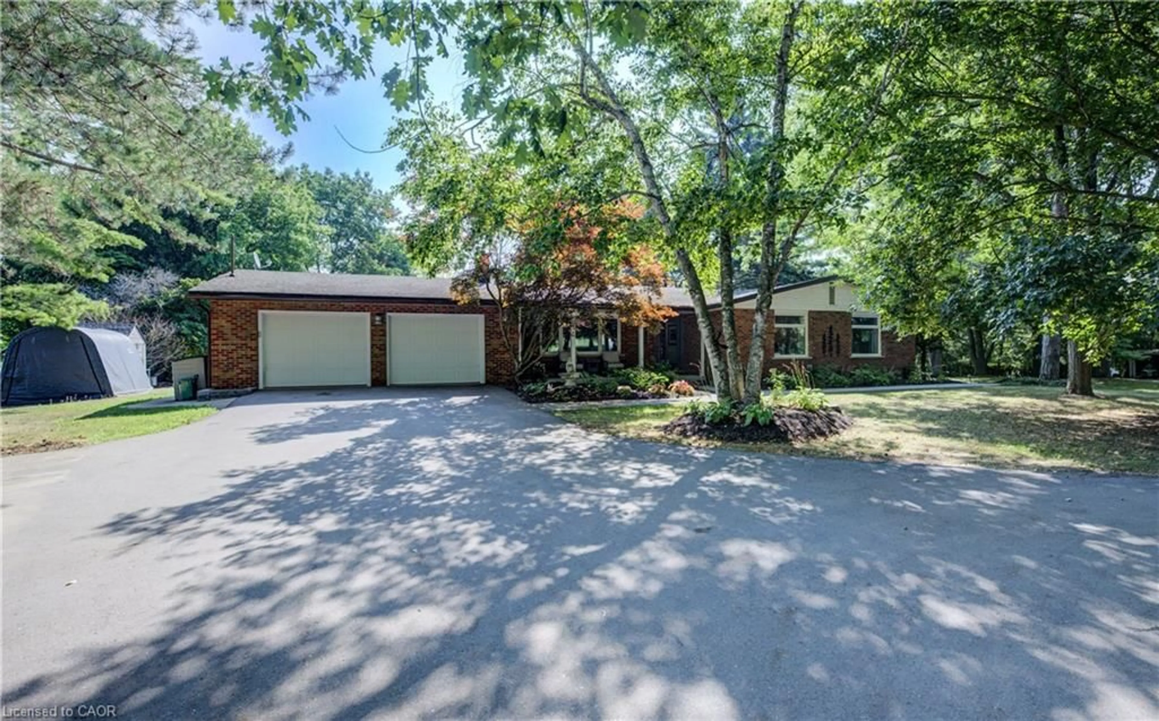 Home with brick exterior material, street for 2080 Beaverdale Rd, Cambridge Ontario N3H 4R7