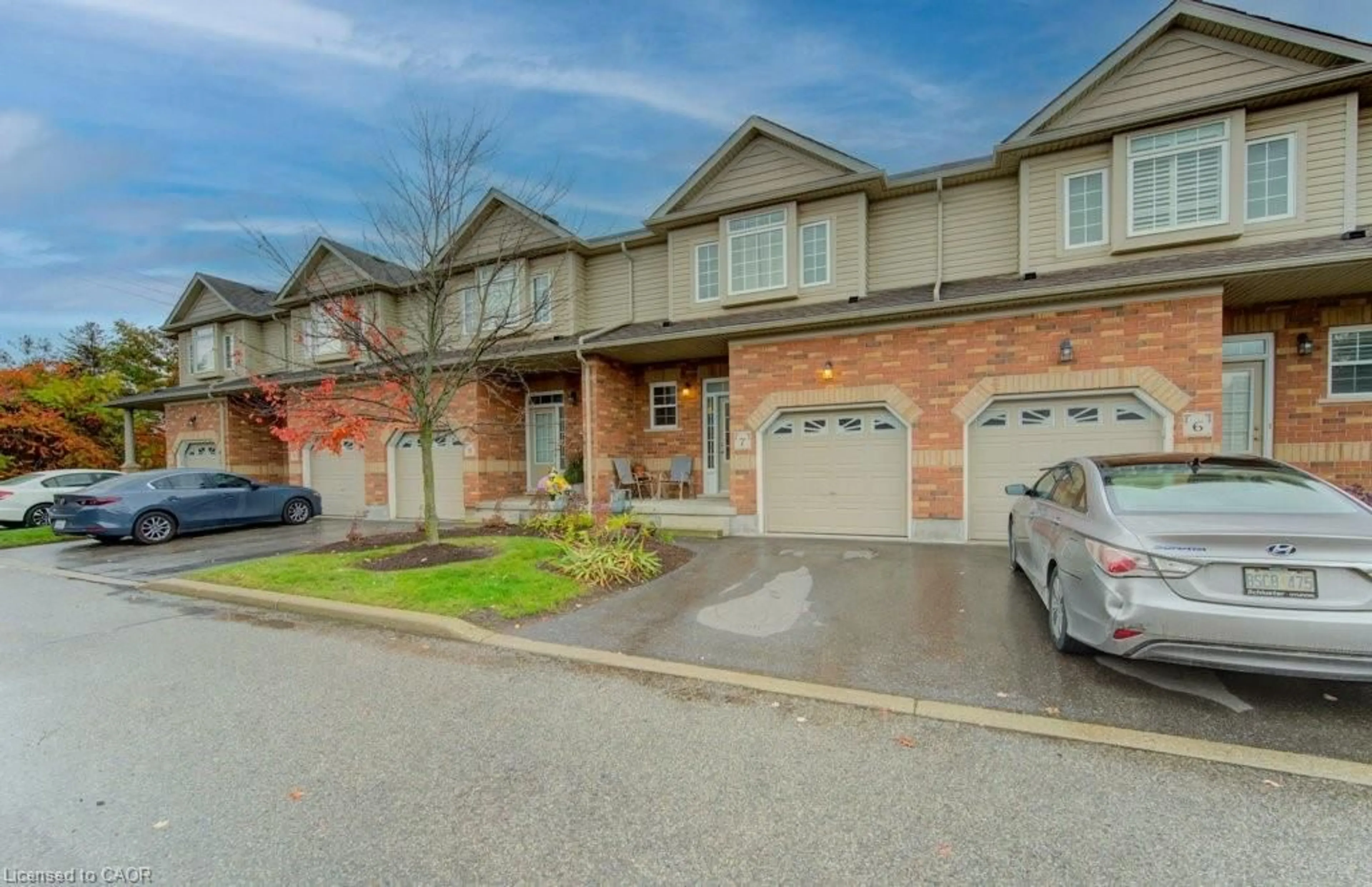 Home with brick exterior material, street for 330 Dearborn Blvd #7, Waterloo Ontario N2J 4Y9