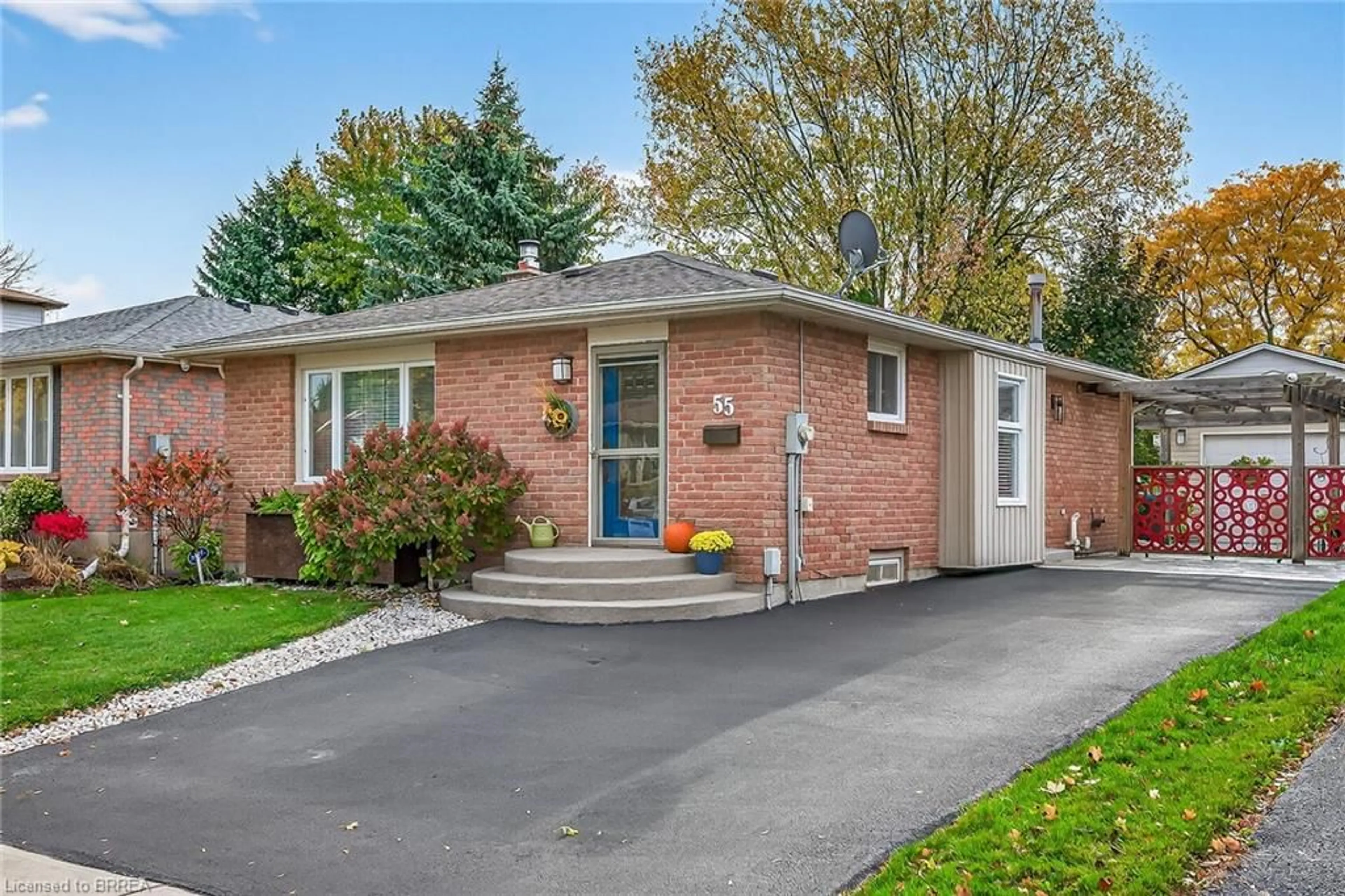 Home with brick exterior material, street for 55 Nautical Rd, Brantford Ontario N3P 1L8