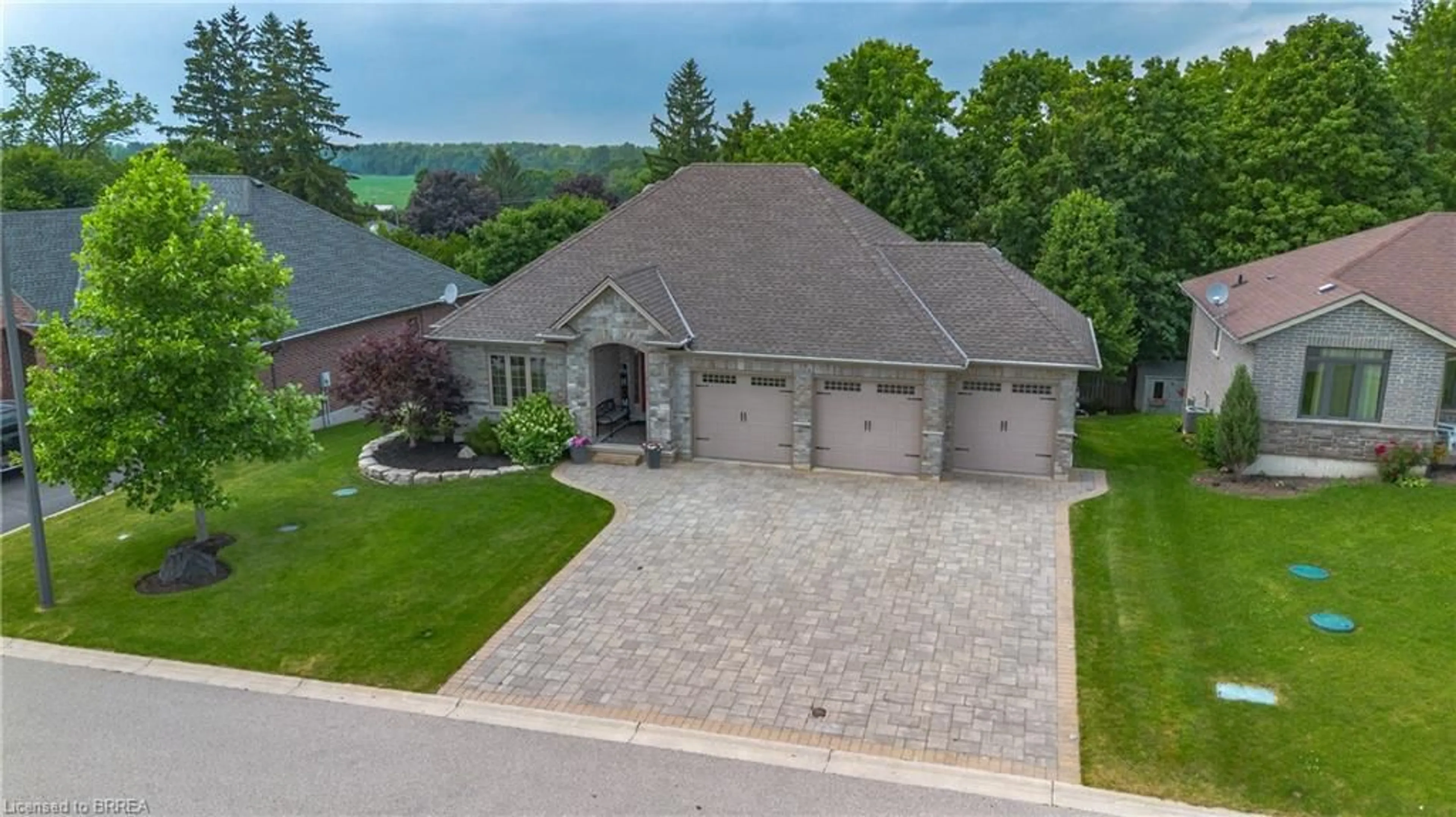 A pic from outside/outdoor area/front of a property/back of a property/a pic from drone, street for 28 Graydon Dr, Mount Elgin Ontario N0J 1N0