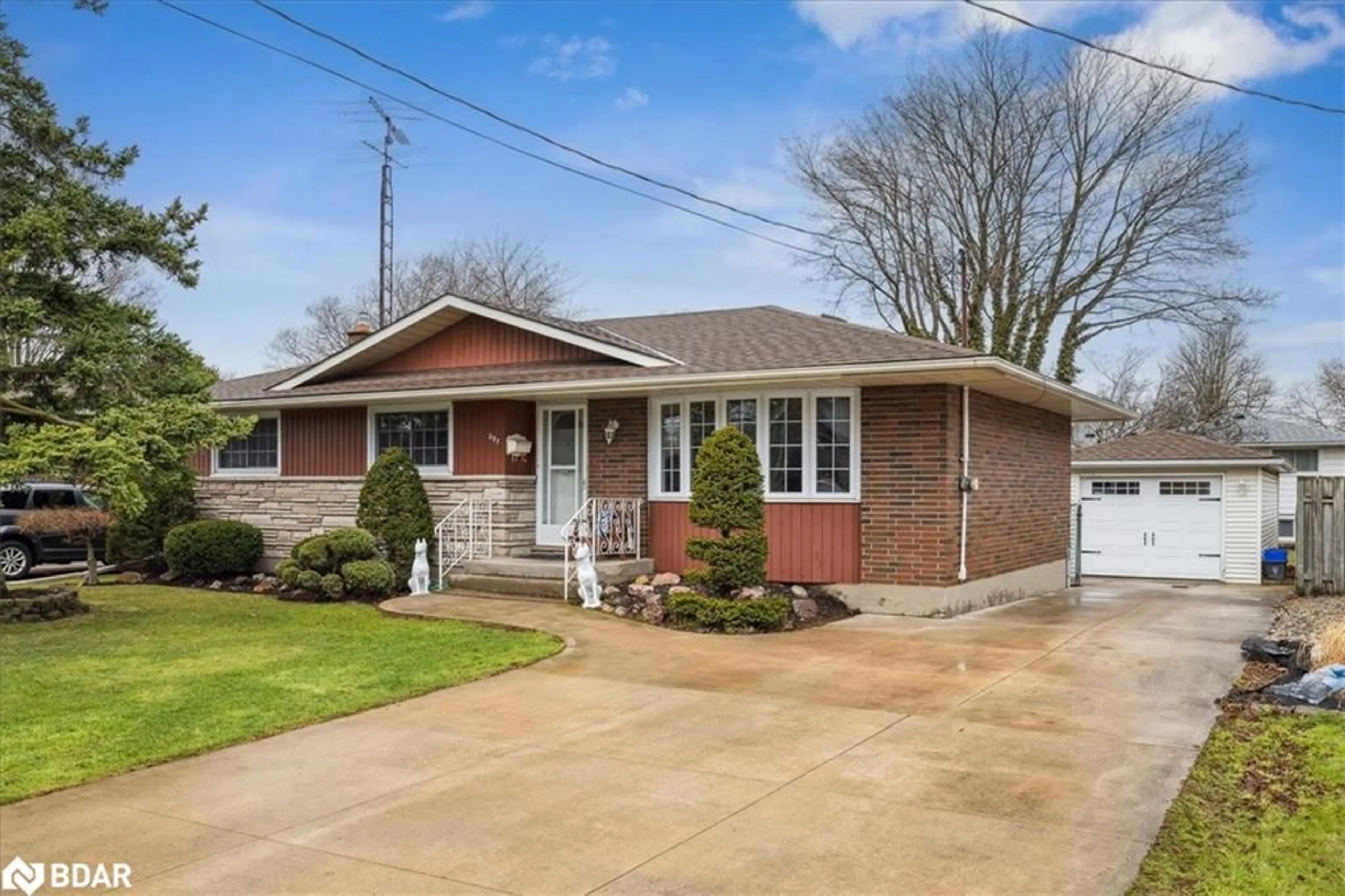 Home with brick exterior material, street for 297 Lakeshore St, St. Catharines Ontario L2M 1S1