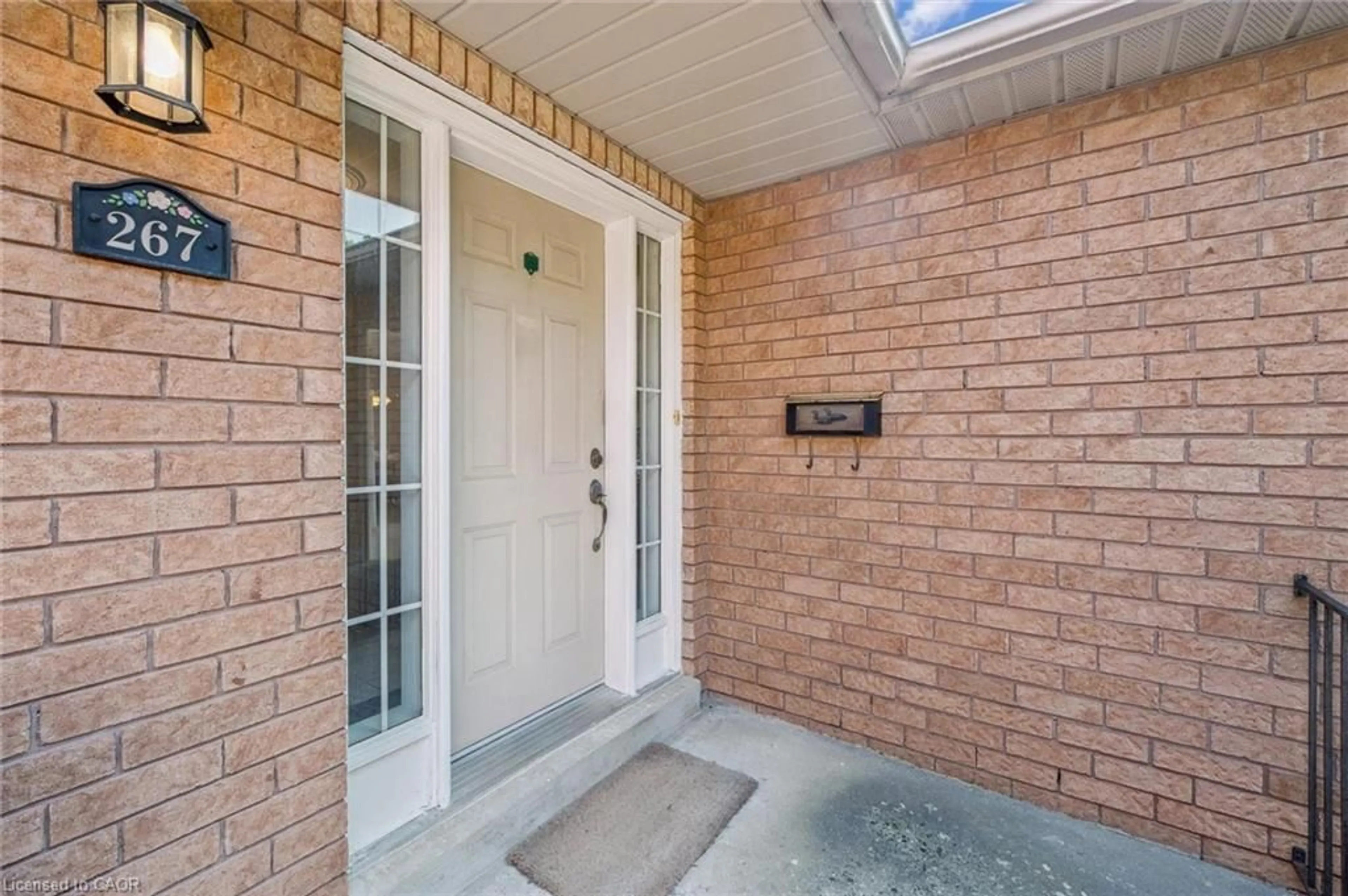 Indoor entryway for 267 Irvine St, Elora Ontario N0B 1S0