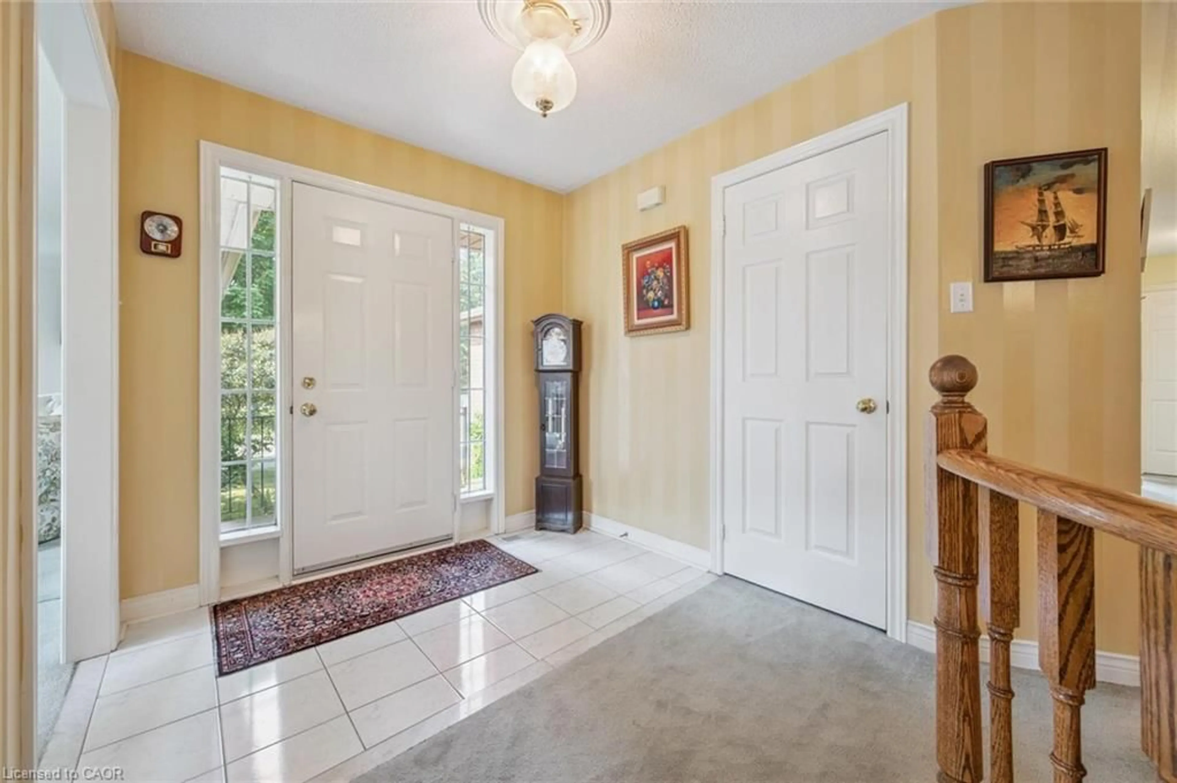 Indoor entryway for 267 Irvine St, Elora Ontario N0B 1S0