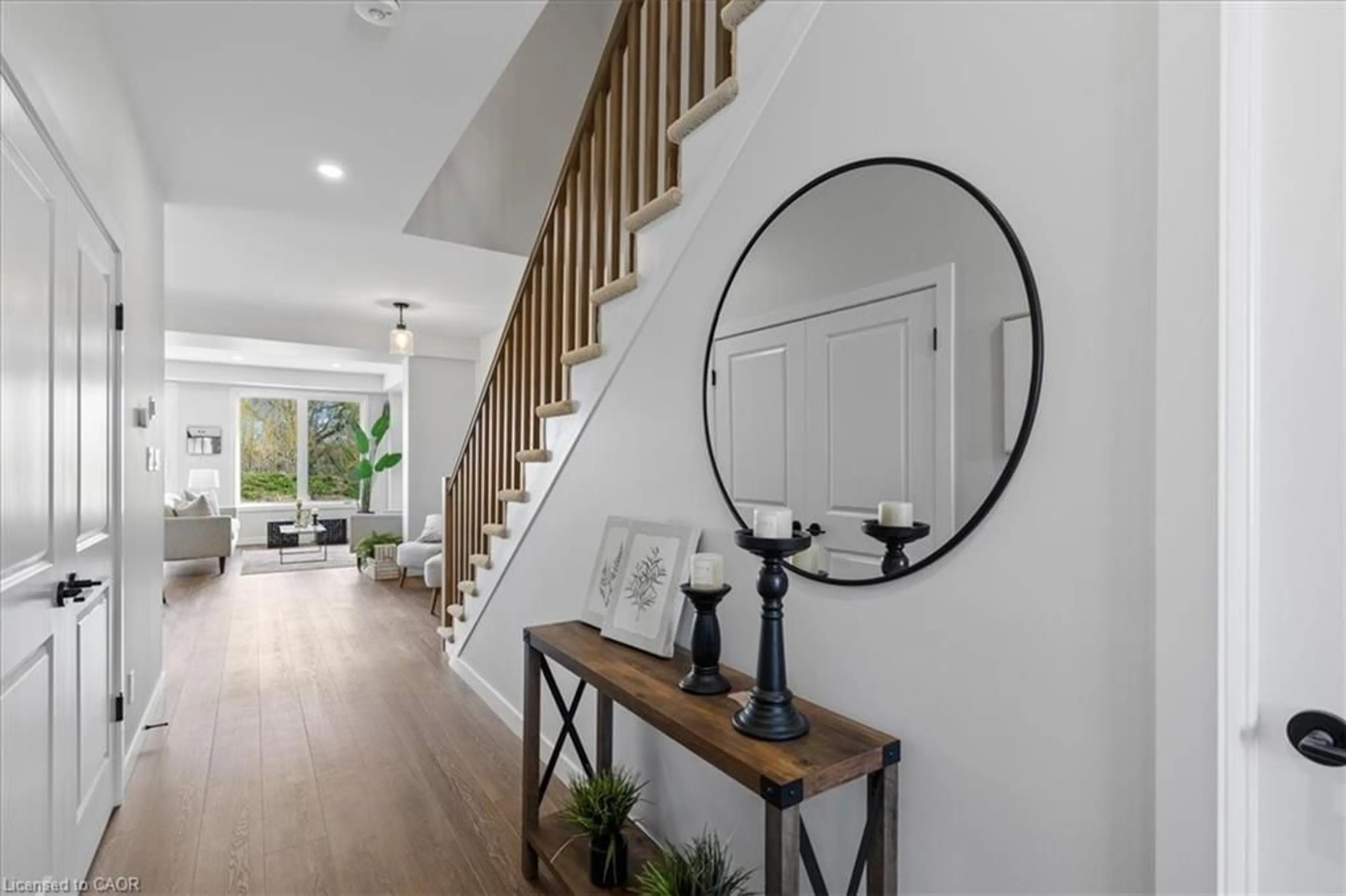 Indoor entryway for 81 Kenton St, Mitchell Ontario N0K 1N0