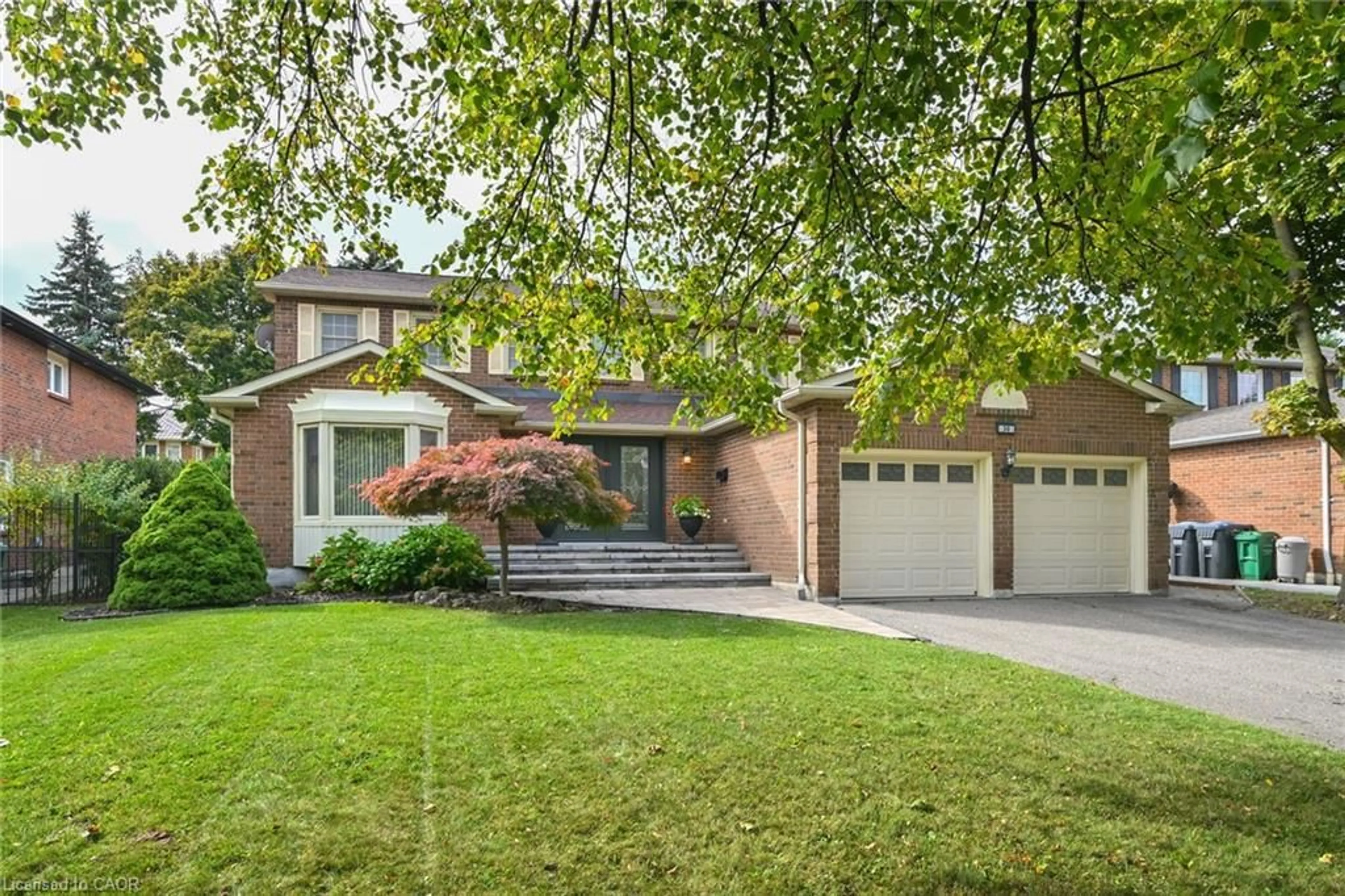 Home with brick exterior material, street for 50 Linden Cres, Brampton Ontario L6S 4A2