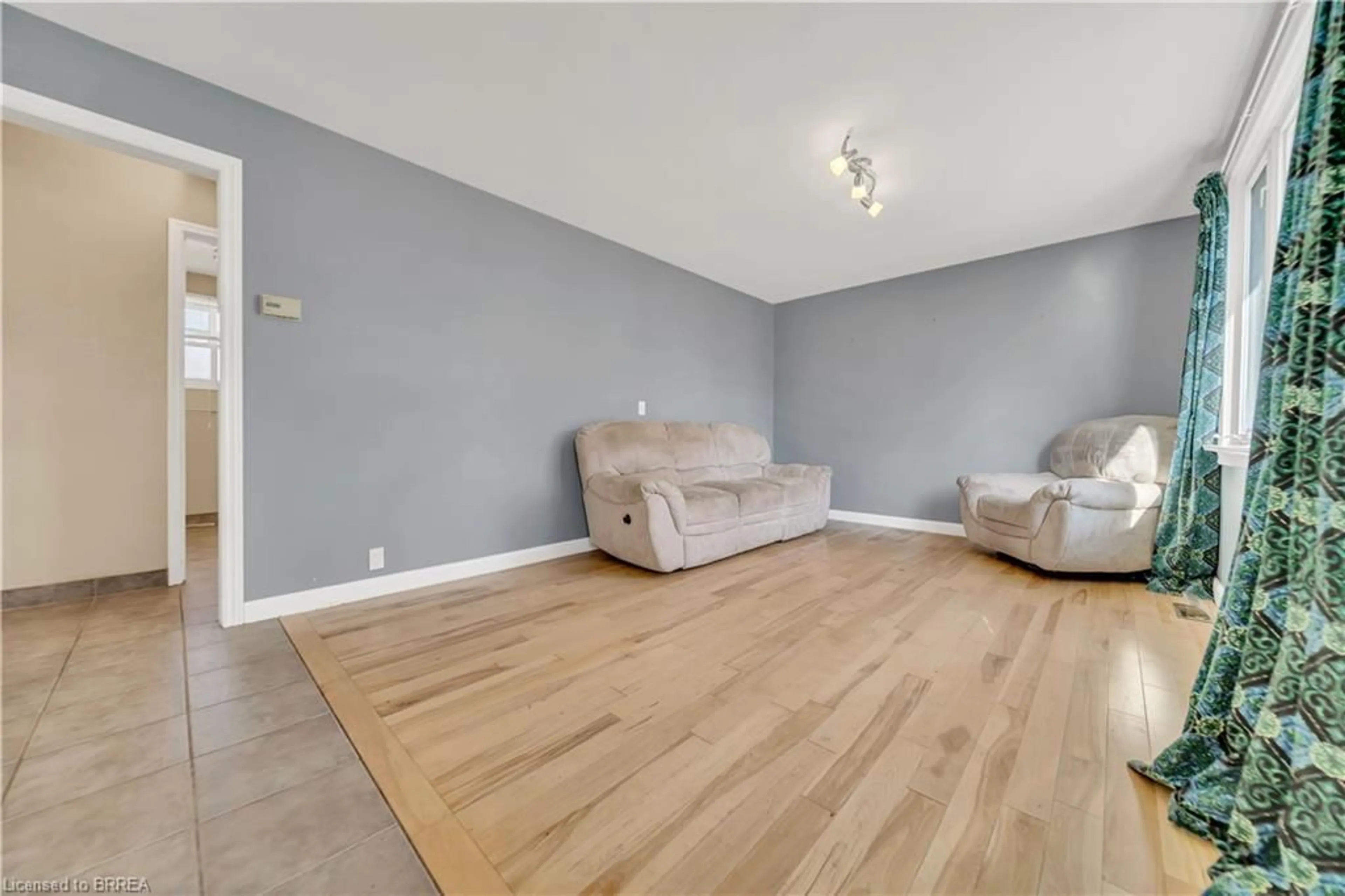 Living room with furniture, unknown for 54 Bielby St, Grand Valley Ontario L9W 5M3