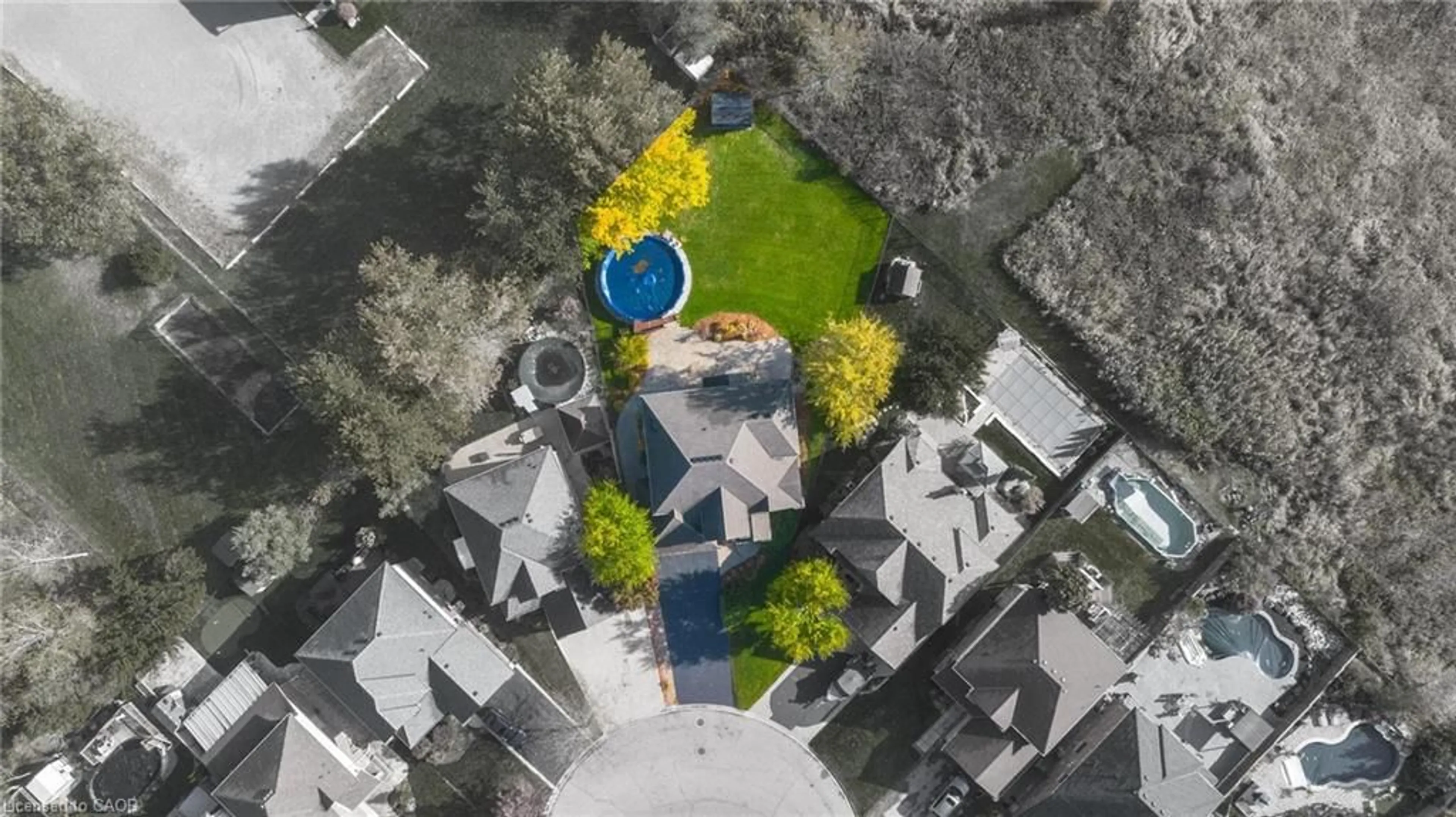 A pic from outside/outdoor area/front of a property/back of a property/a pic from drone, street for 13 Switzer Cres, Hamilton Ontario L0R 1C0