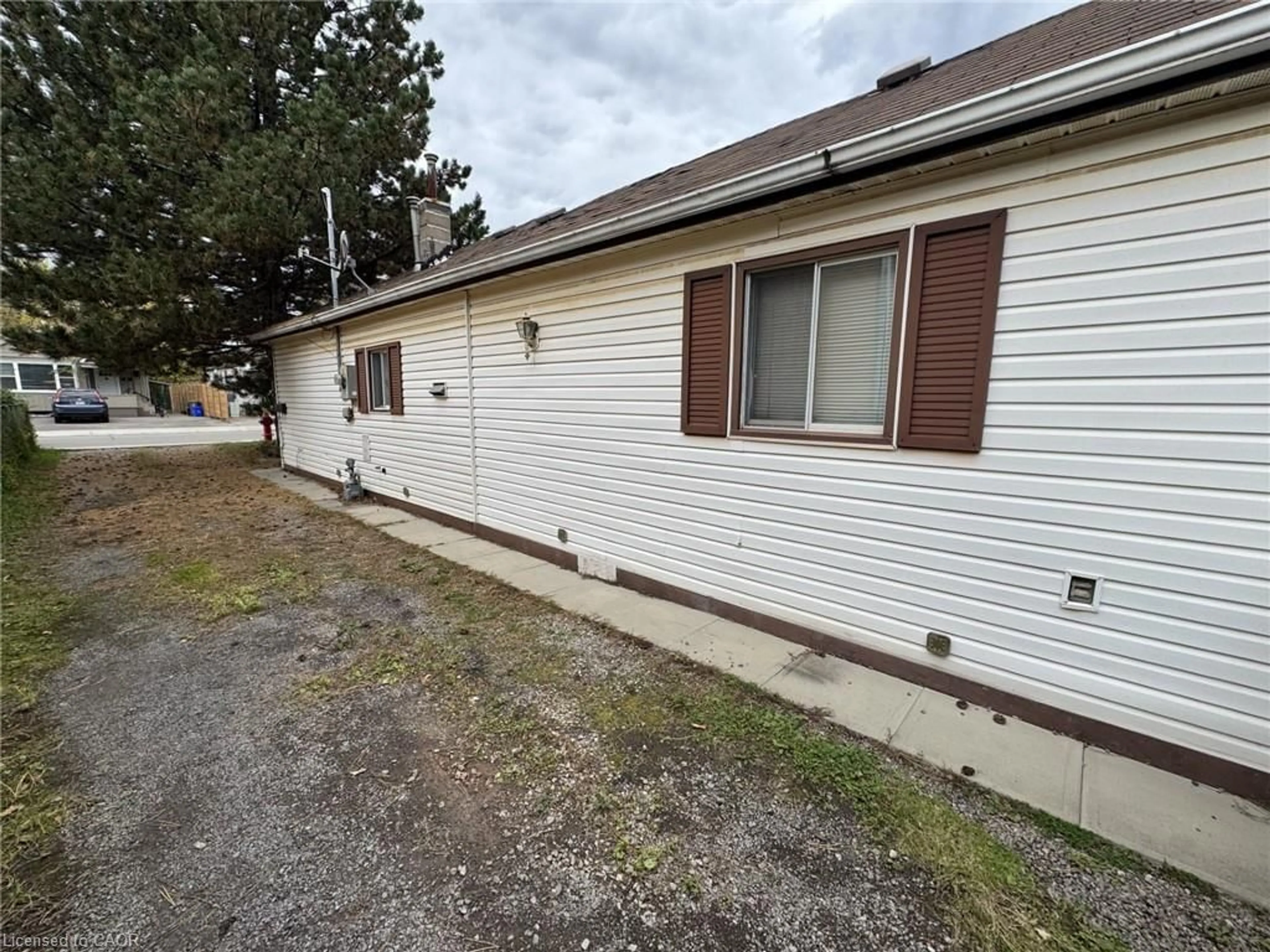 Unknown for 544 Quebec St, Hamilton Ontario L8H 6V4