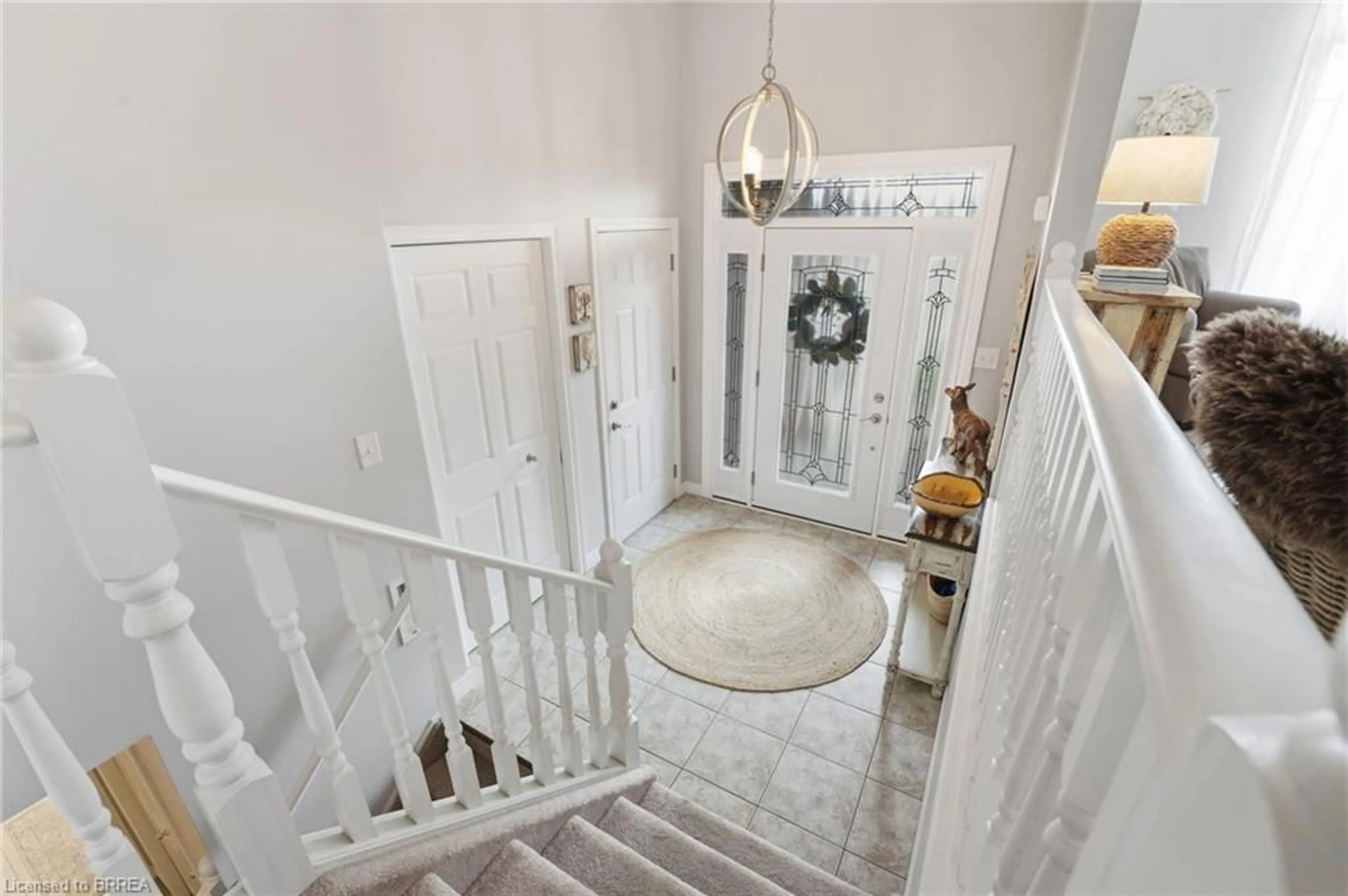 Indoor entryway for 63 Coulas Cres, Waterford Ontario N0E 1Y0