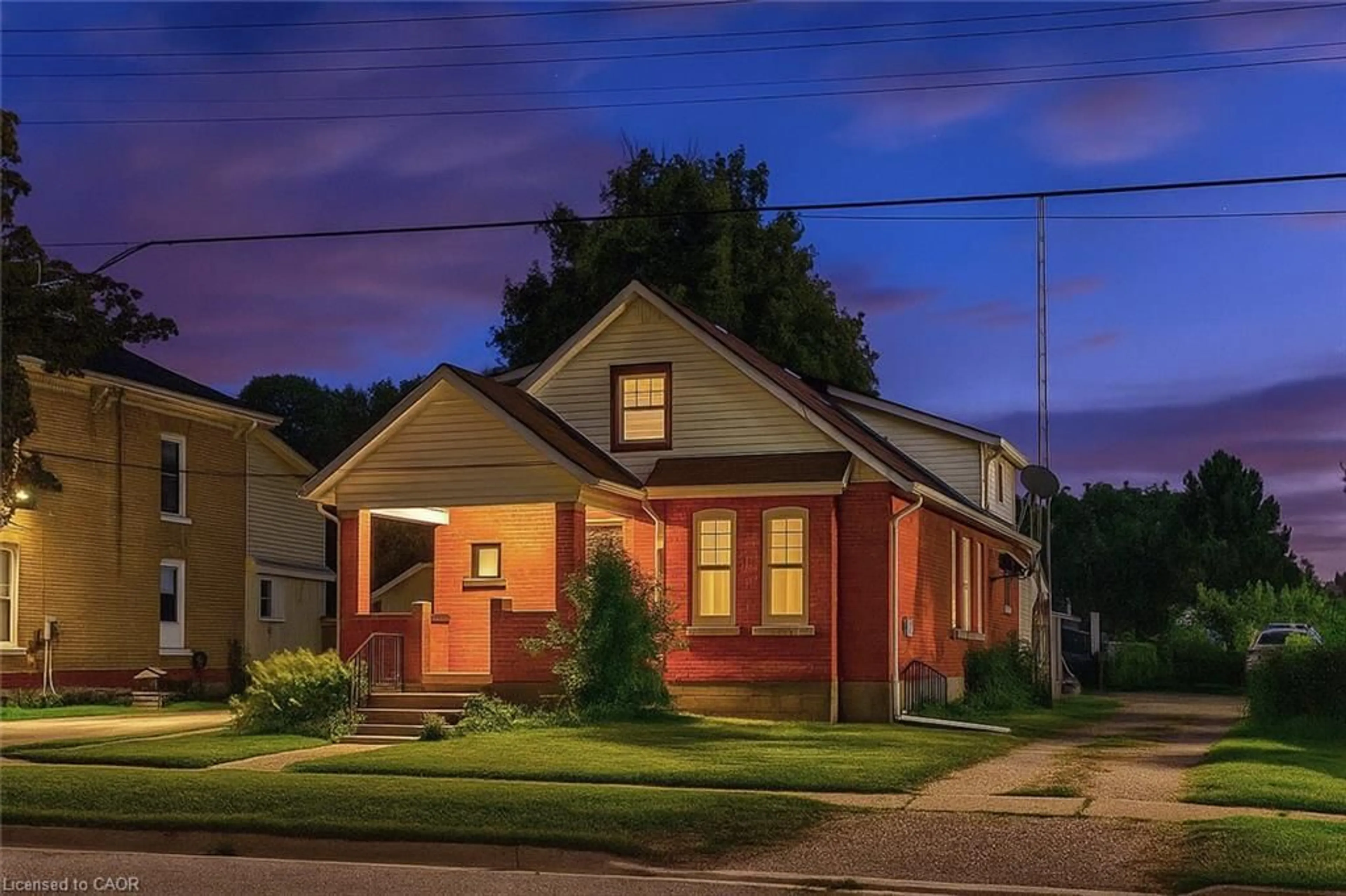 Home with brick exterior material, street for 141 King St, Burford Ontario N0E 1A0