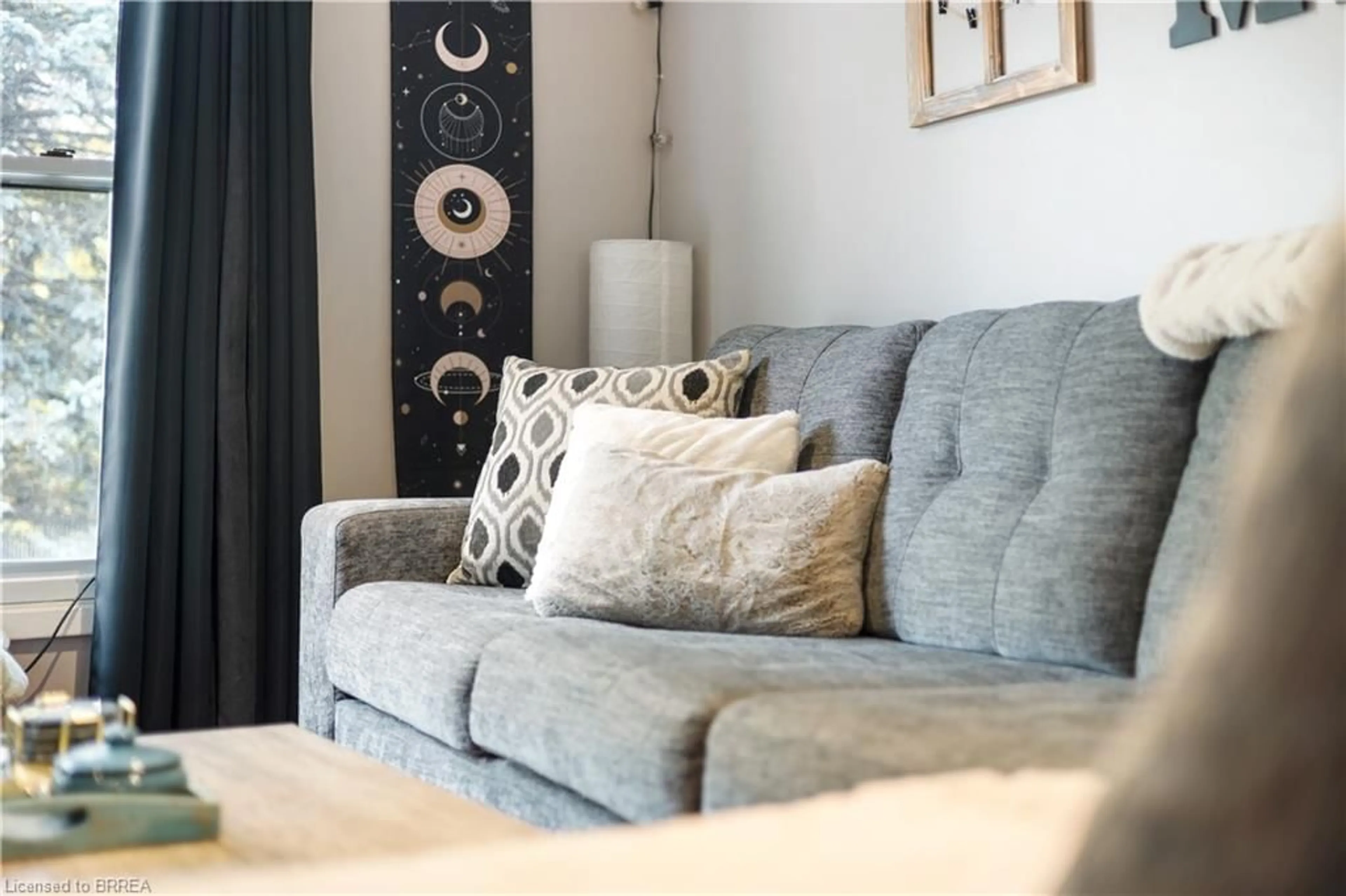 Living room with furniture, unknown for 65 Glamis St #17, Cambridge Ontario N1R 6W4