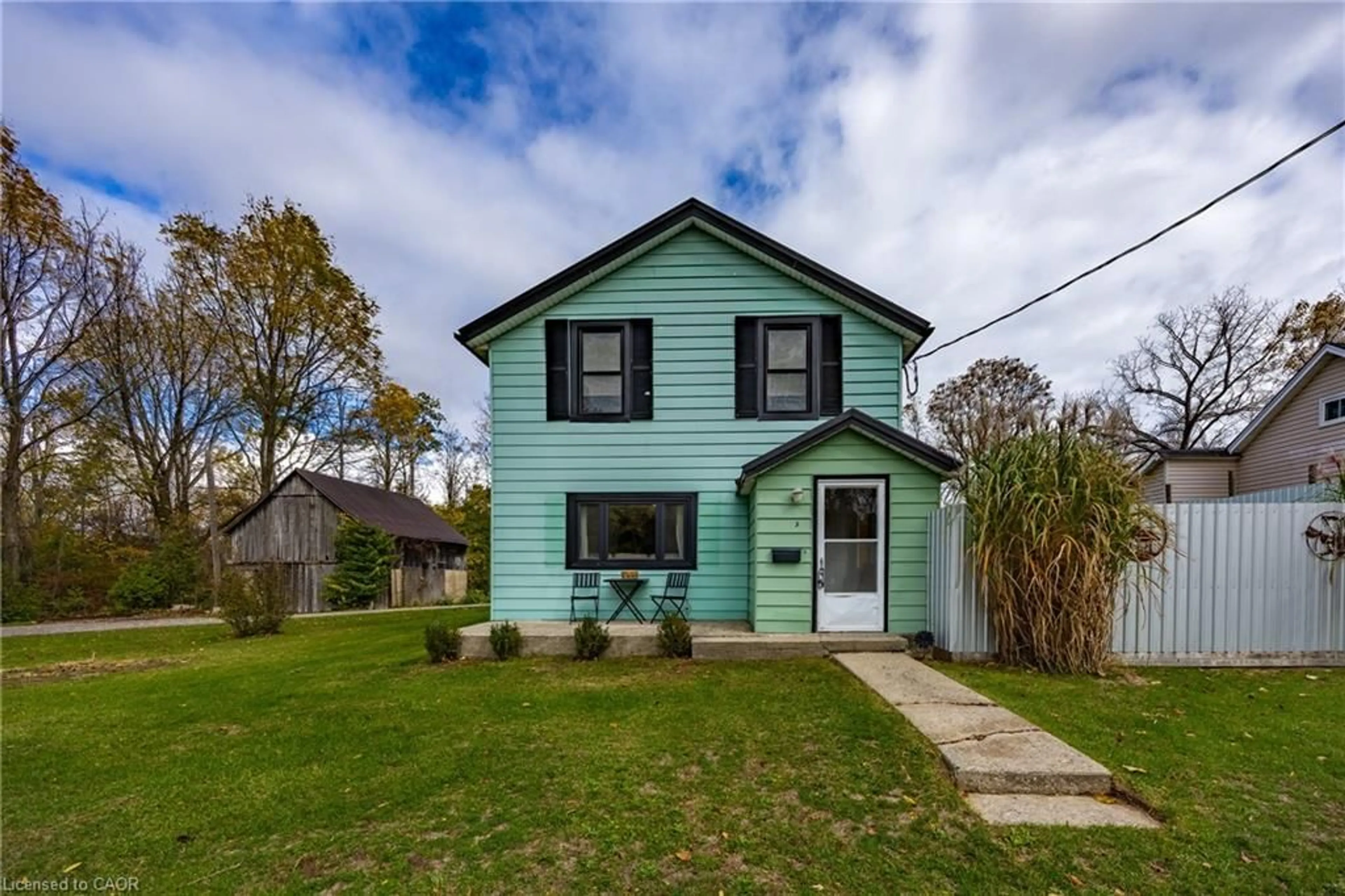 Home with vinyl exterior material, street for 340 Water St, Vittoria Ontario N0E 1W0