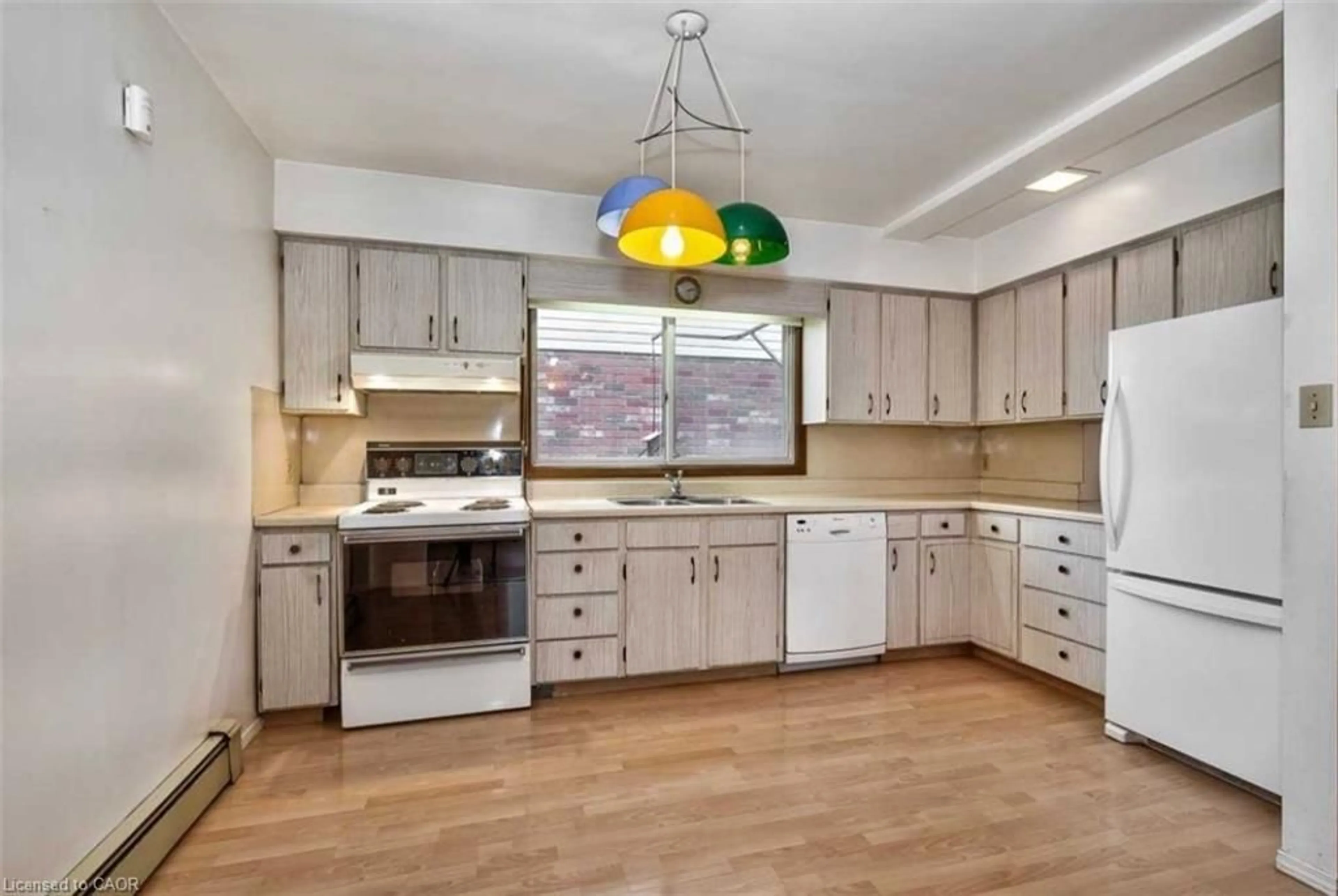 Open concept kitchen, unknown for 171 Stone Church Rd, Hamilton Ontario L9B 1A8